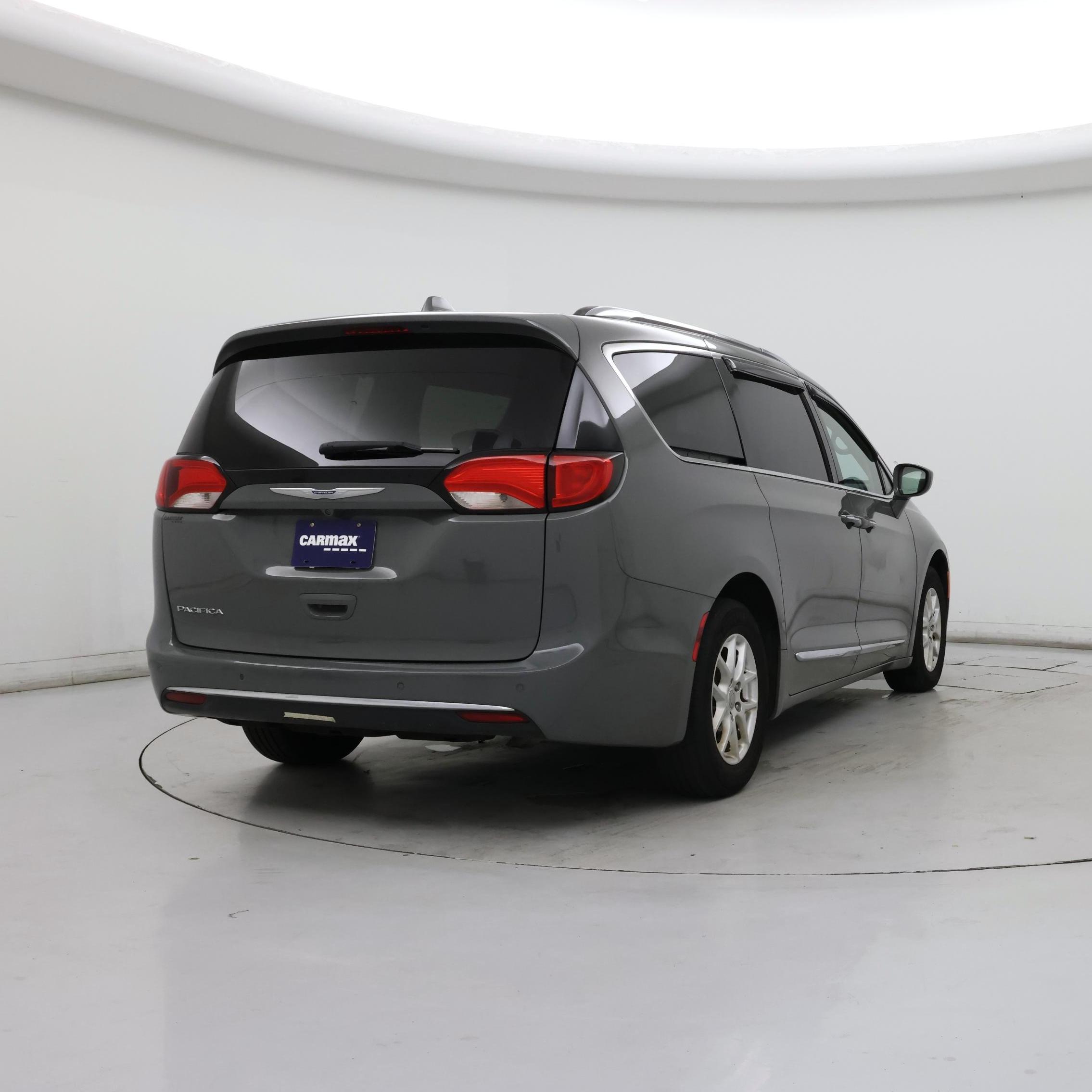 Thumbnail: 2020 Chrysler Pacifica - 8