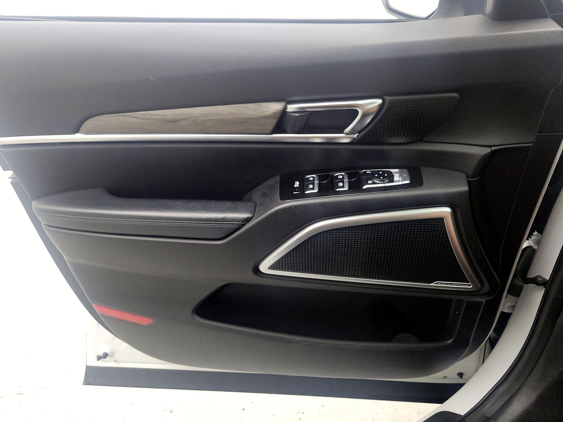 Thumbnail: 2020 Kia Telluride - 12