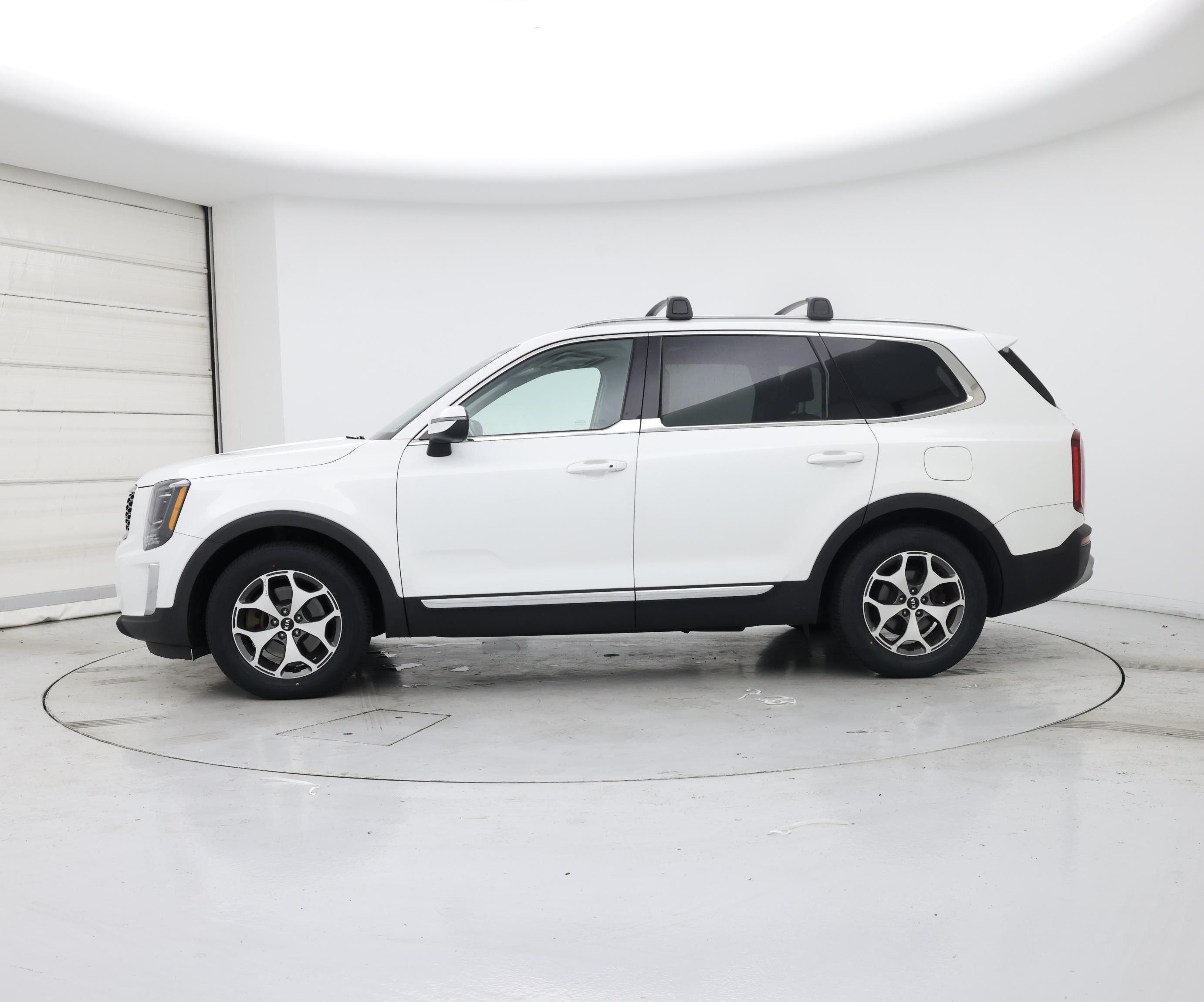 Thumbnail: 2020 Kia Telluride - 3
