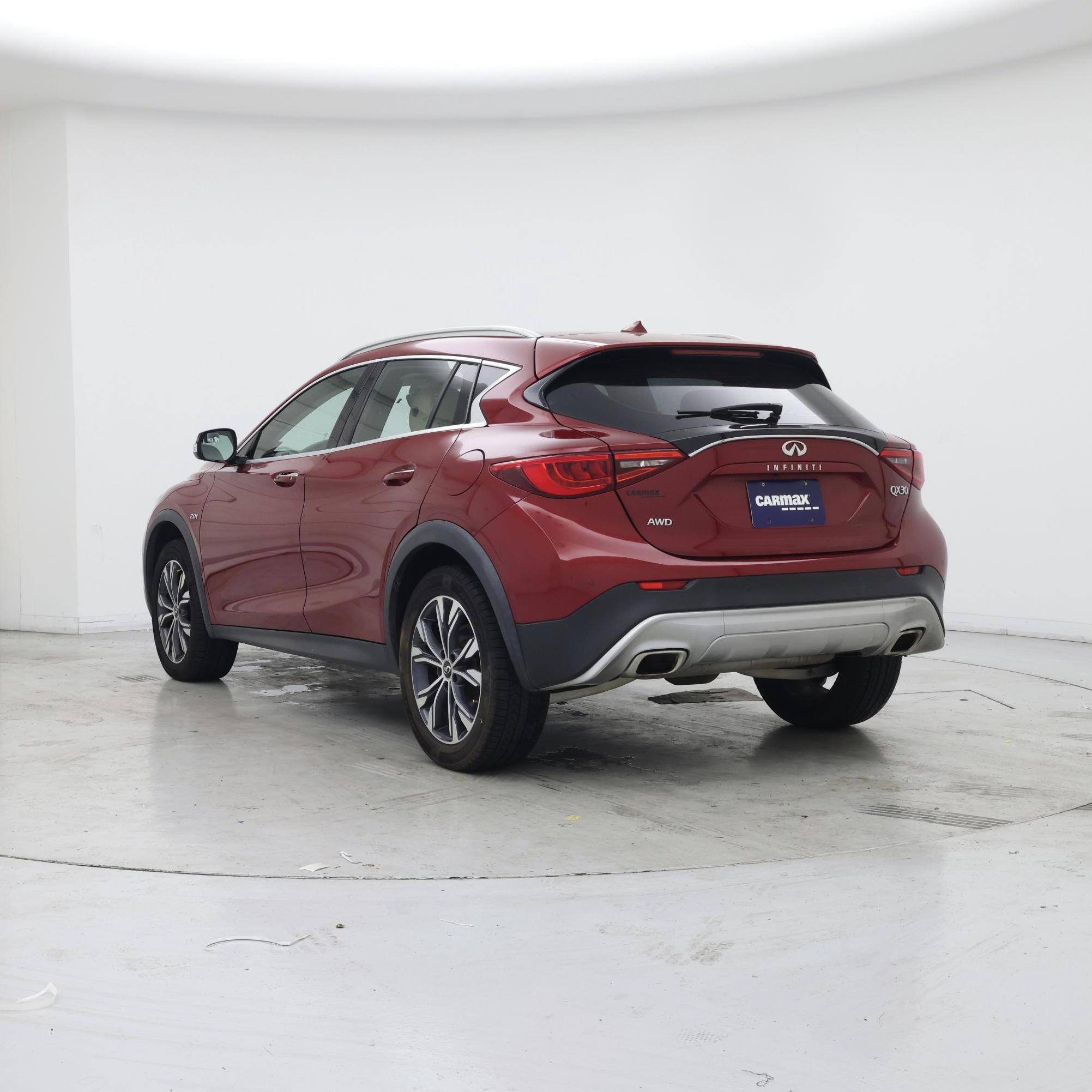 Thumbnail: 2018 INFINITI QX30 - 2