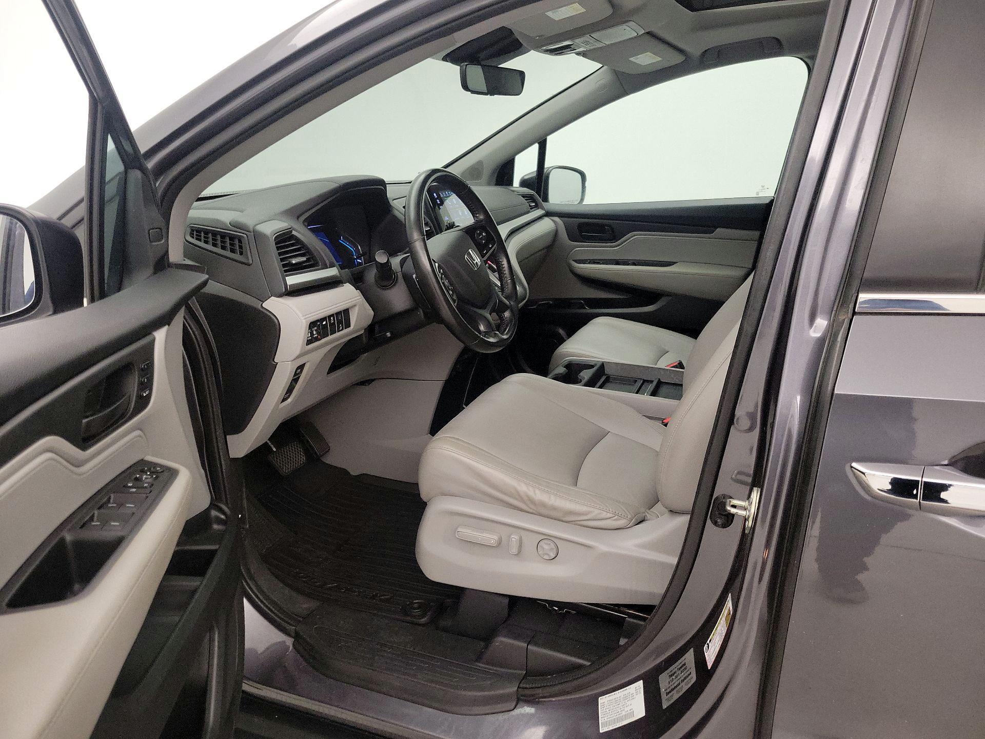 Thumbnail: 2018 Honda Odyssey - 11