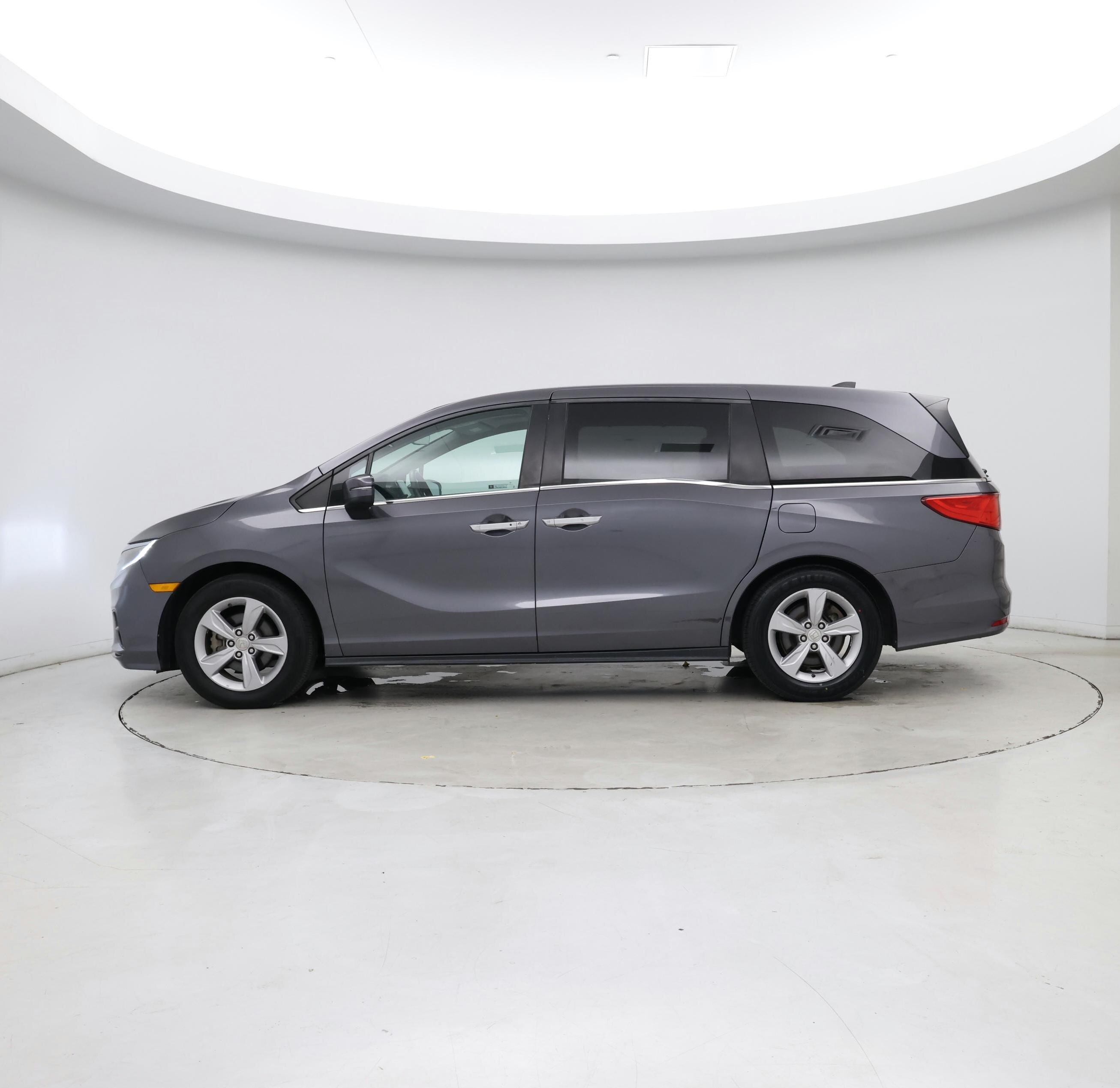 Thumbnail: 2018 Honda Odyssey - 3