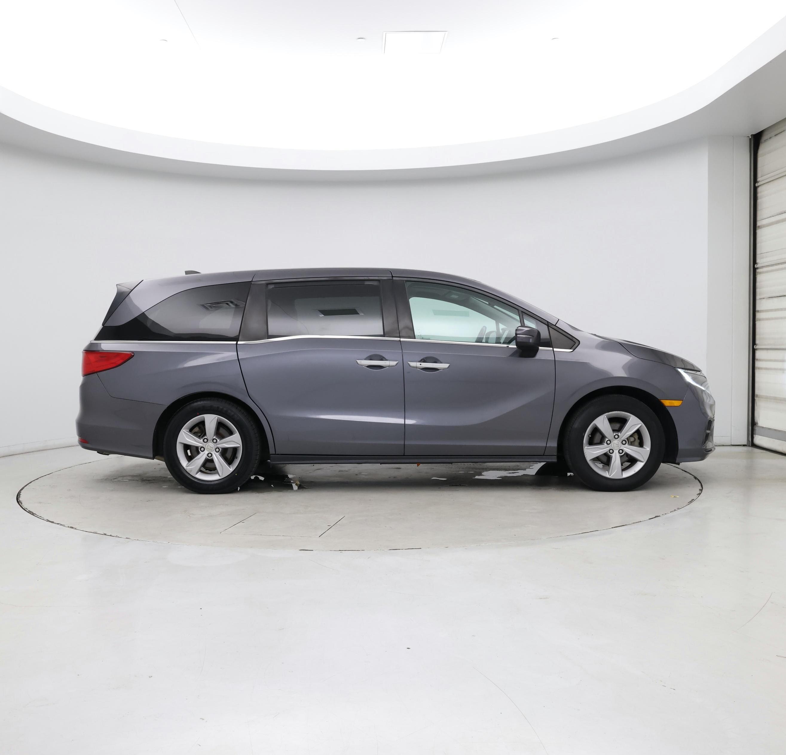 Thumbnail: 2018 Honda Odyssey - 7