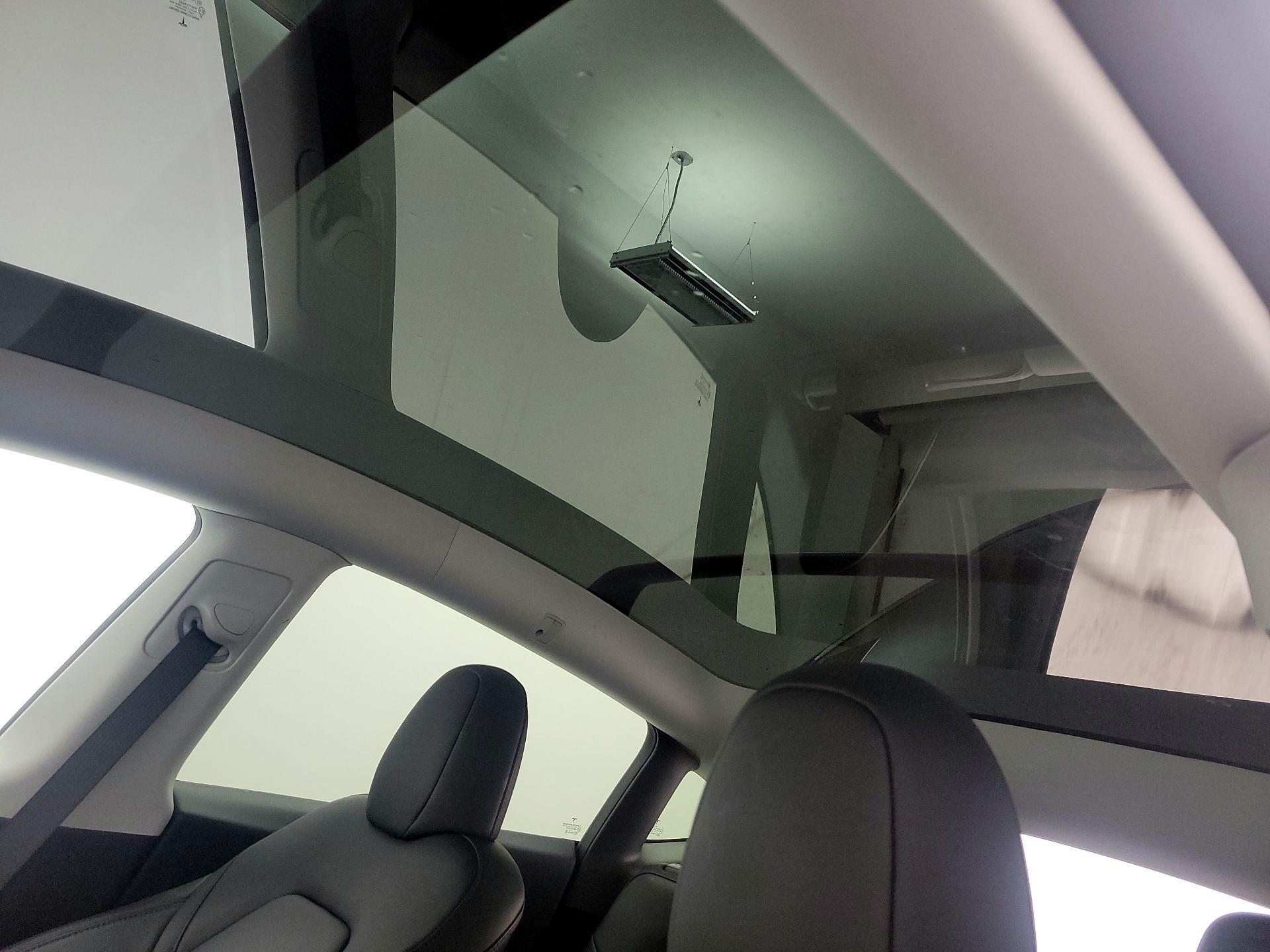 Thumbnail: 2023 Tesla Model Y - 18