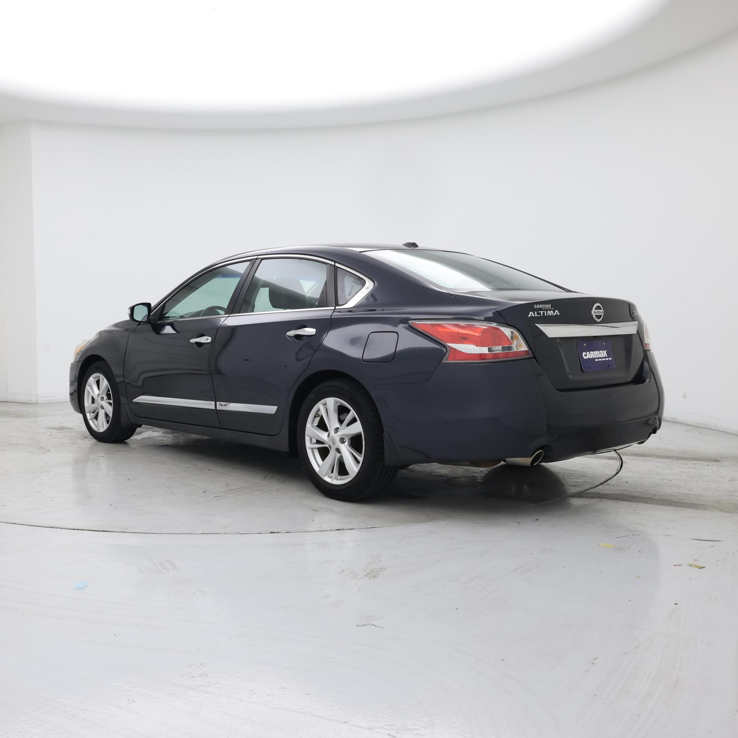 Thumbnail: 2015 Nissan Altima - 2