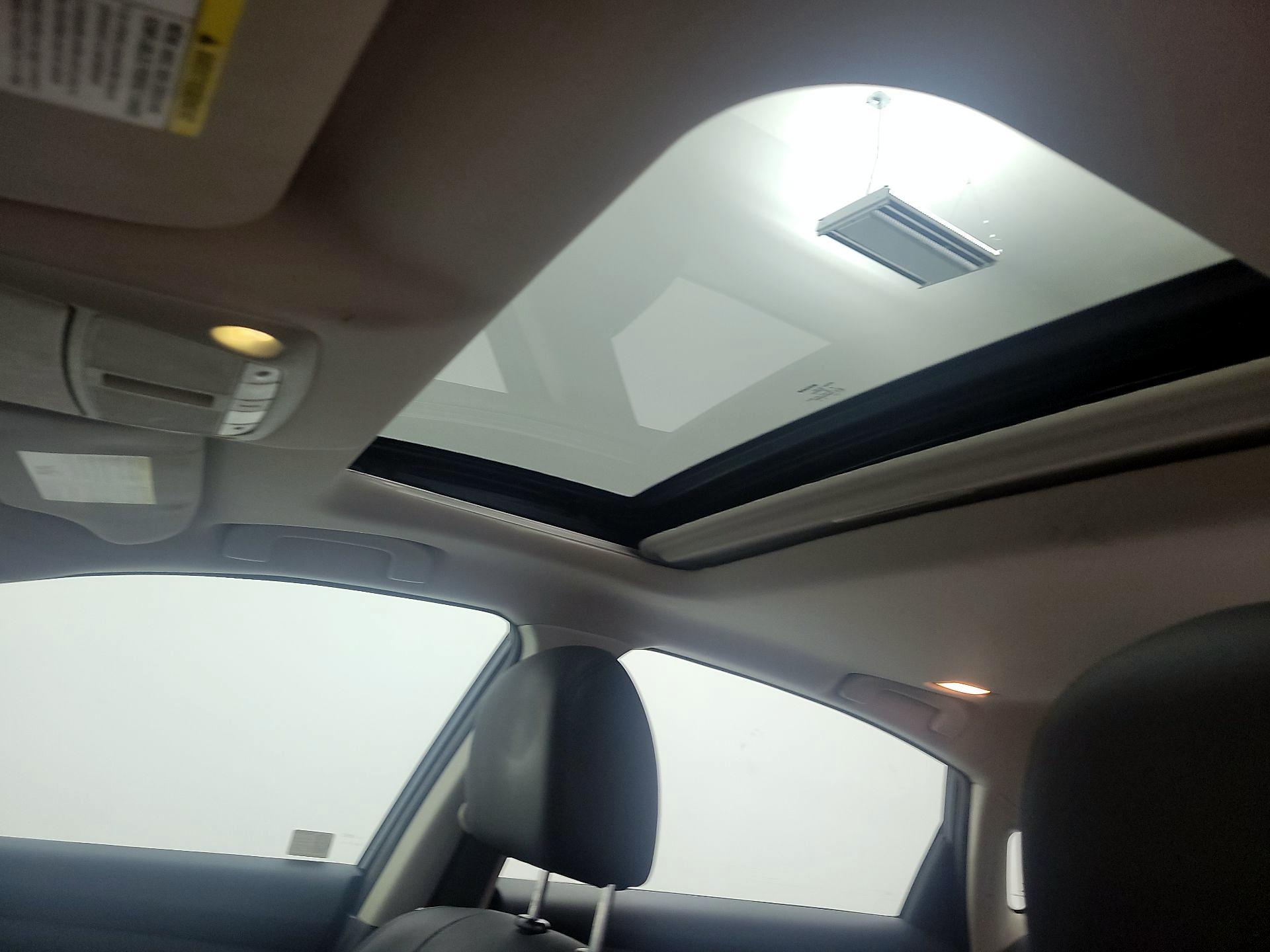 Thumbnail: 2015 Nissan Altima - 19