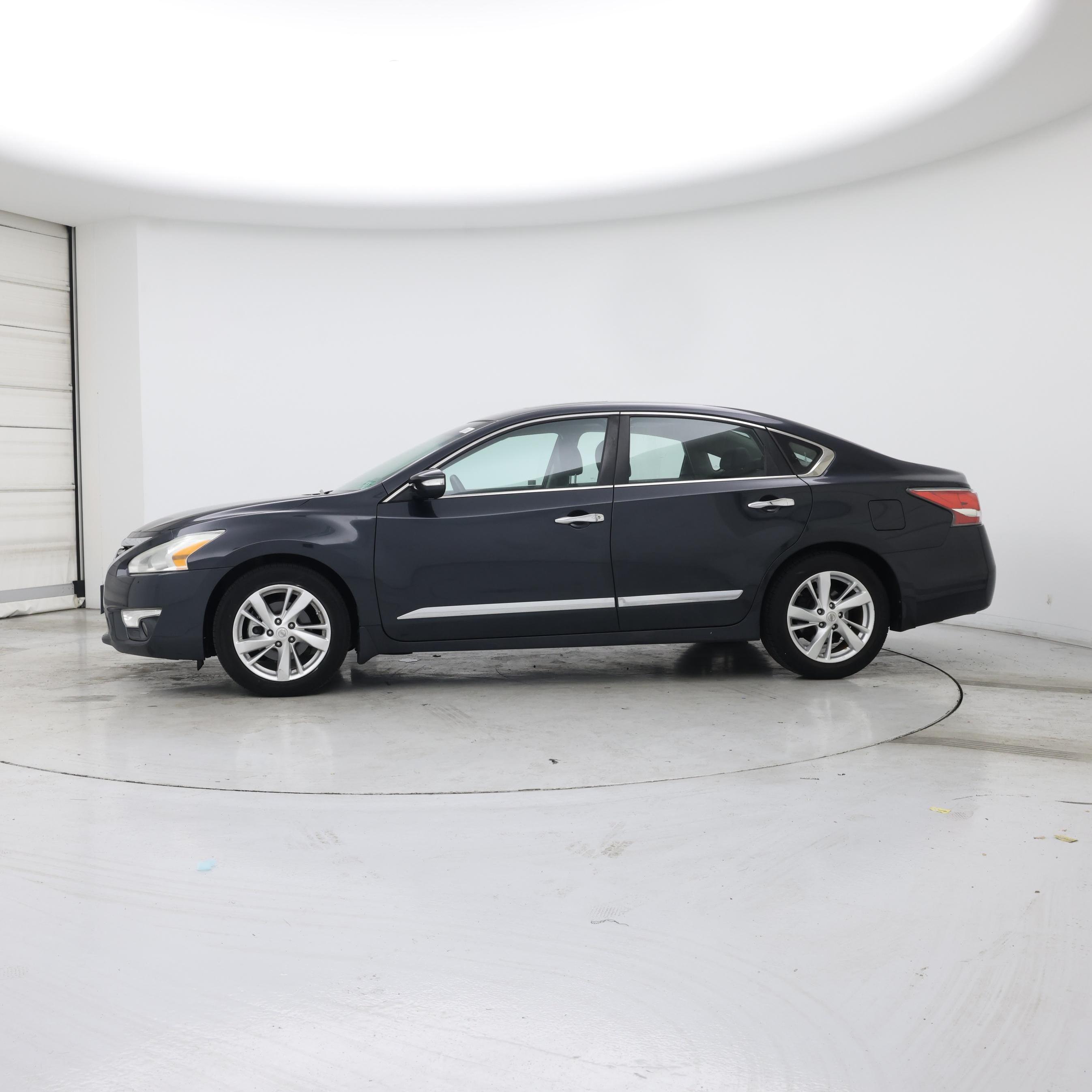 Thumbnail: 2015 Nissan Altima - 3