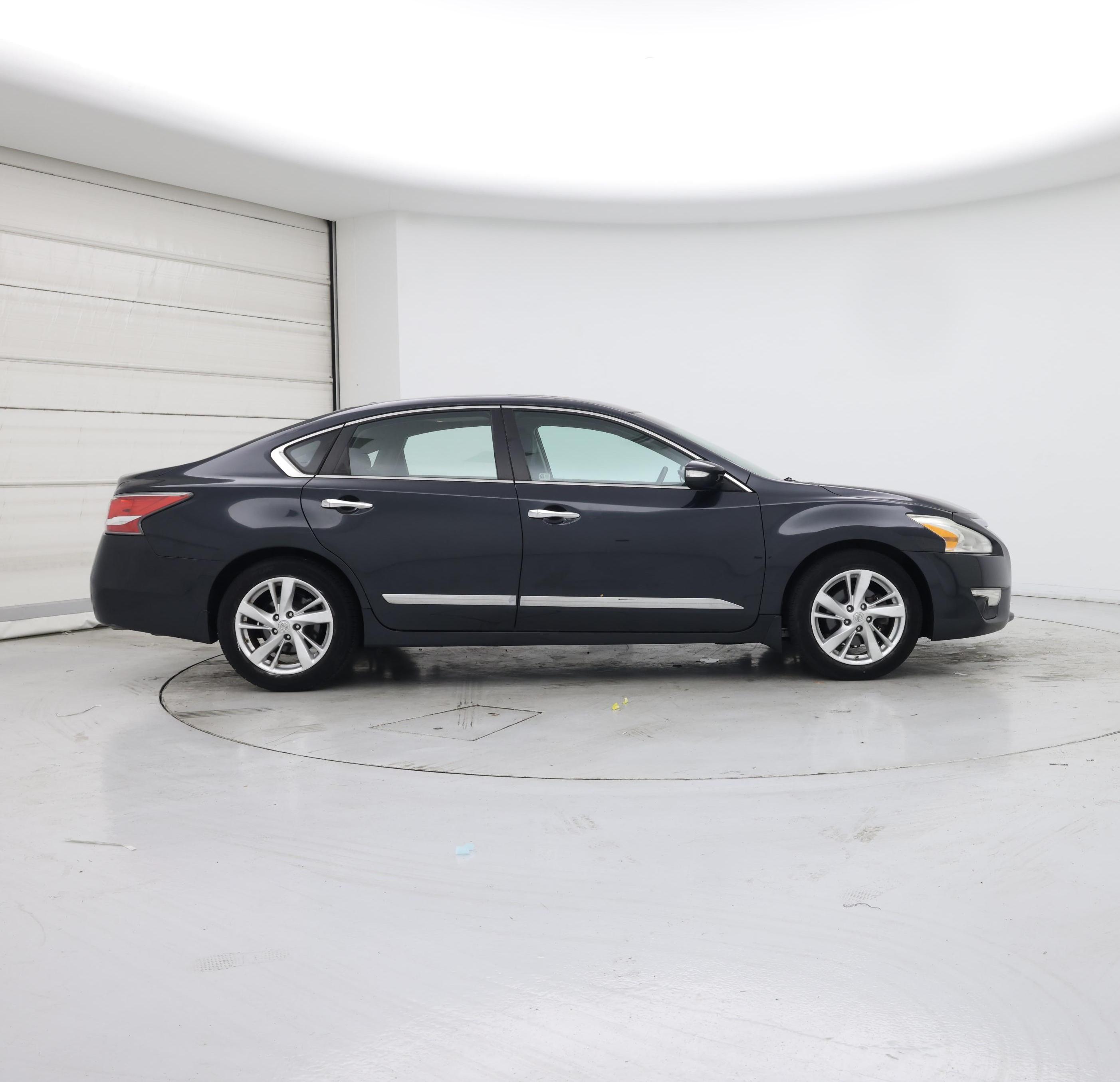 Thumbnail: 2015 Nissan Altima - 7