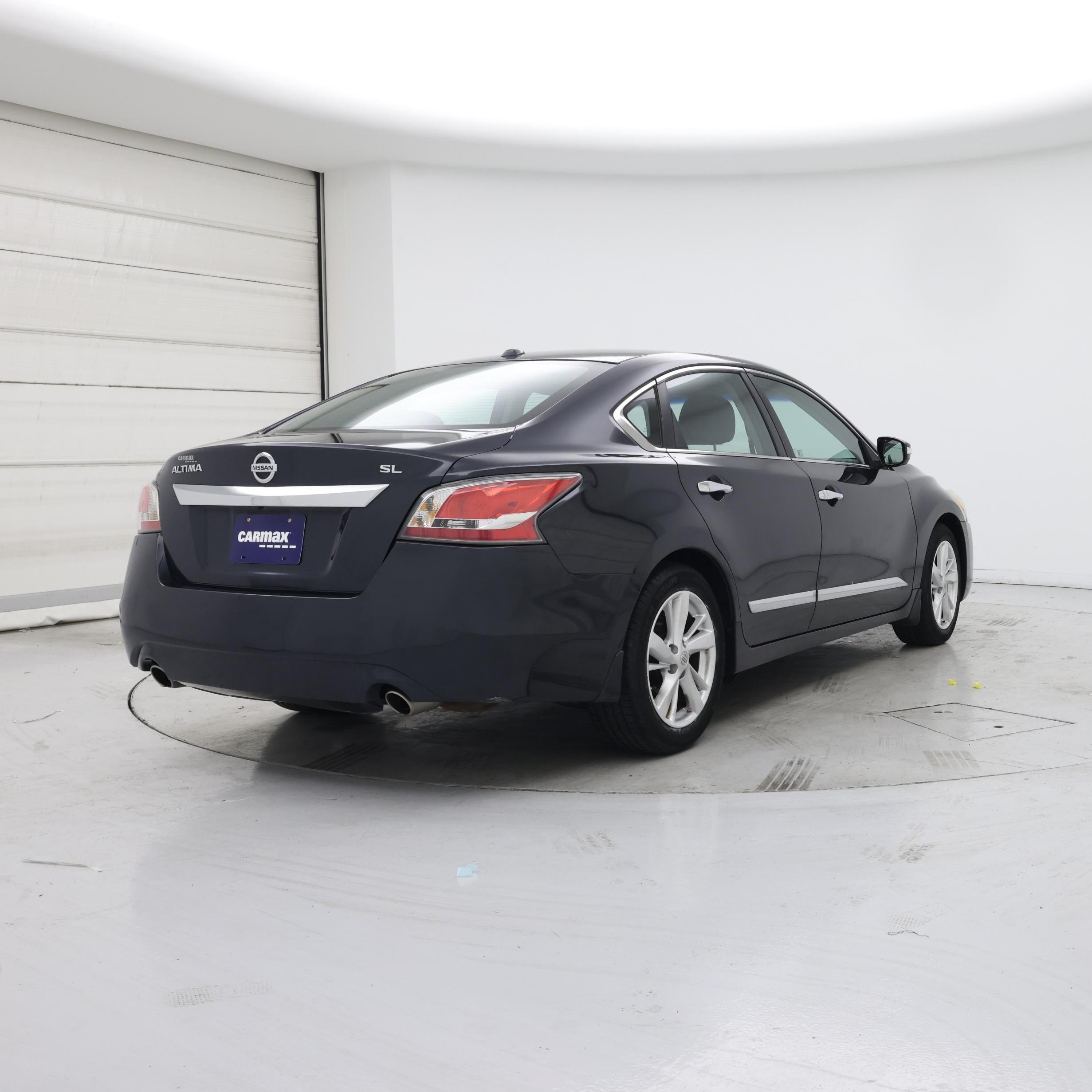 Thumbnail: 2015 Nissan Altima - 8