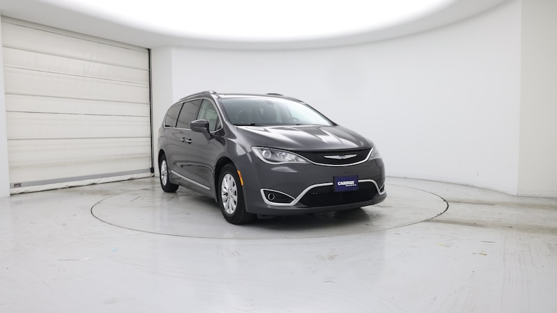 2018 Chrysler Pacifica Touring L Hero Image