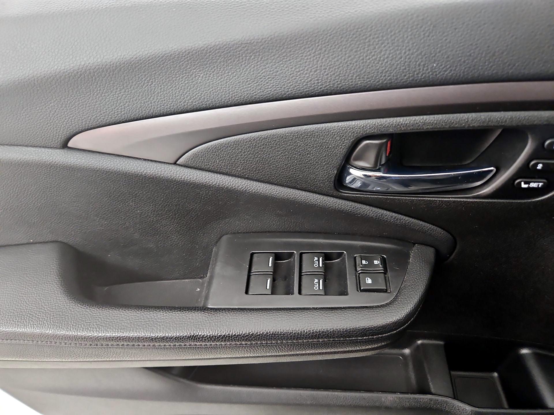 Thumbnail: 2020 Honda Pilot - 12