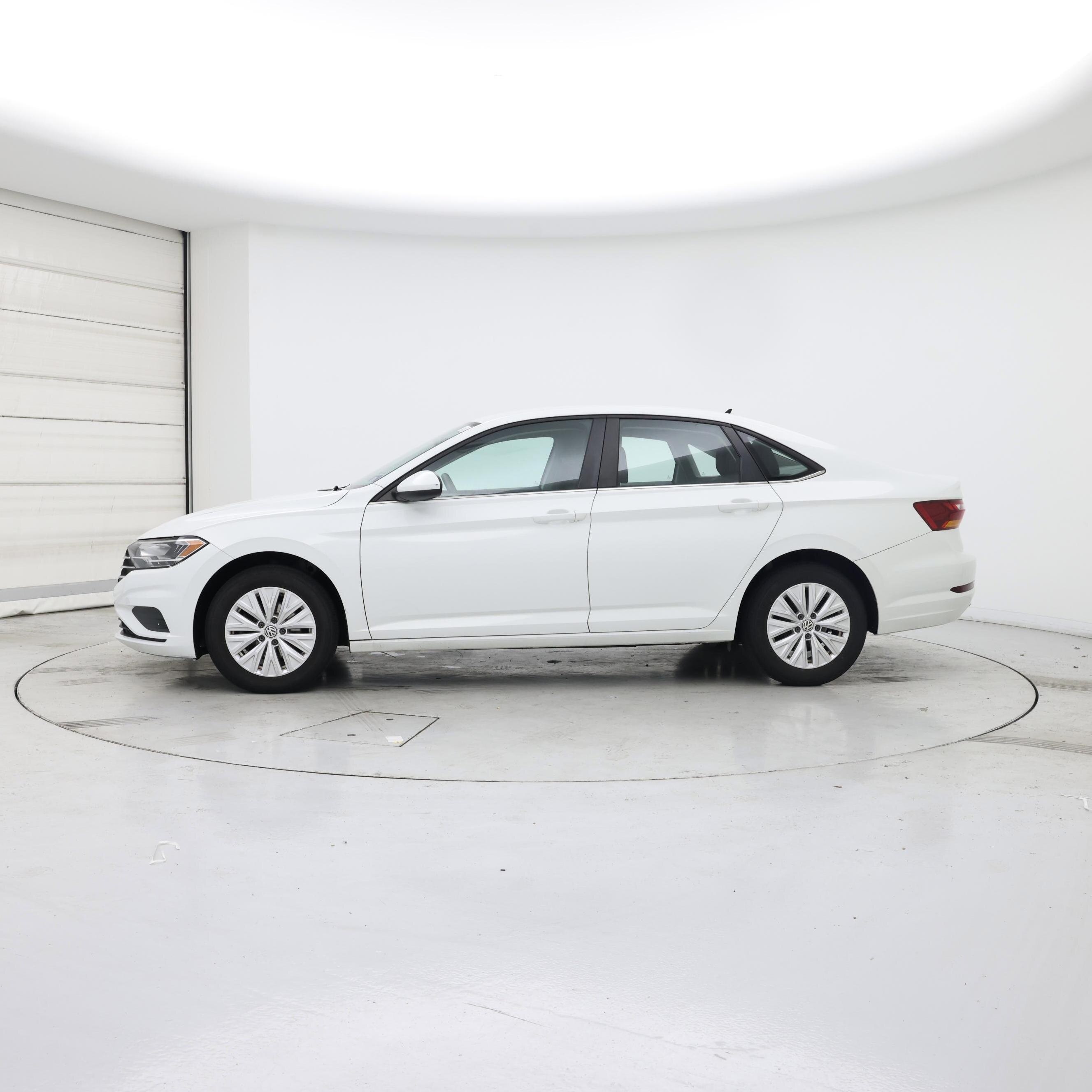 Thumbnail: 2019 Volkswagen Jetta - 3