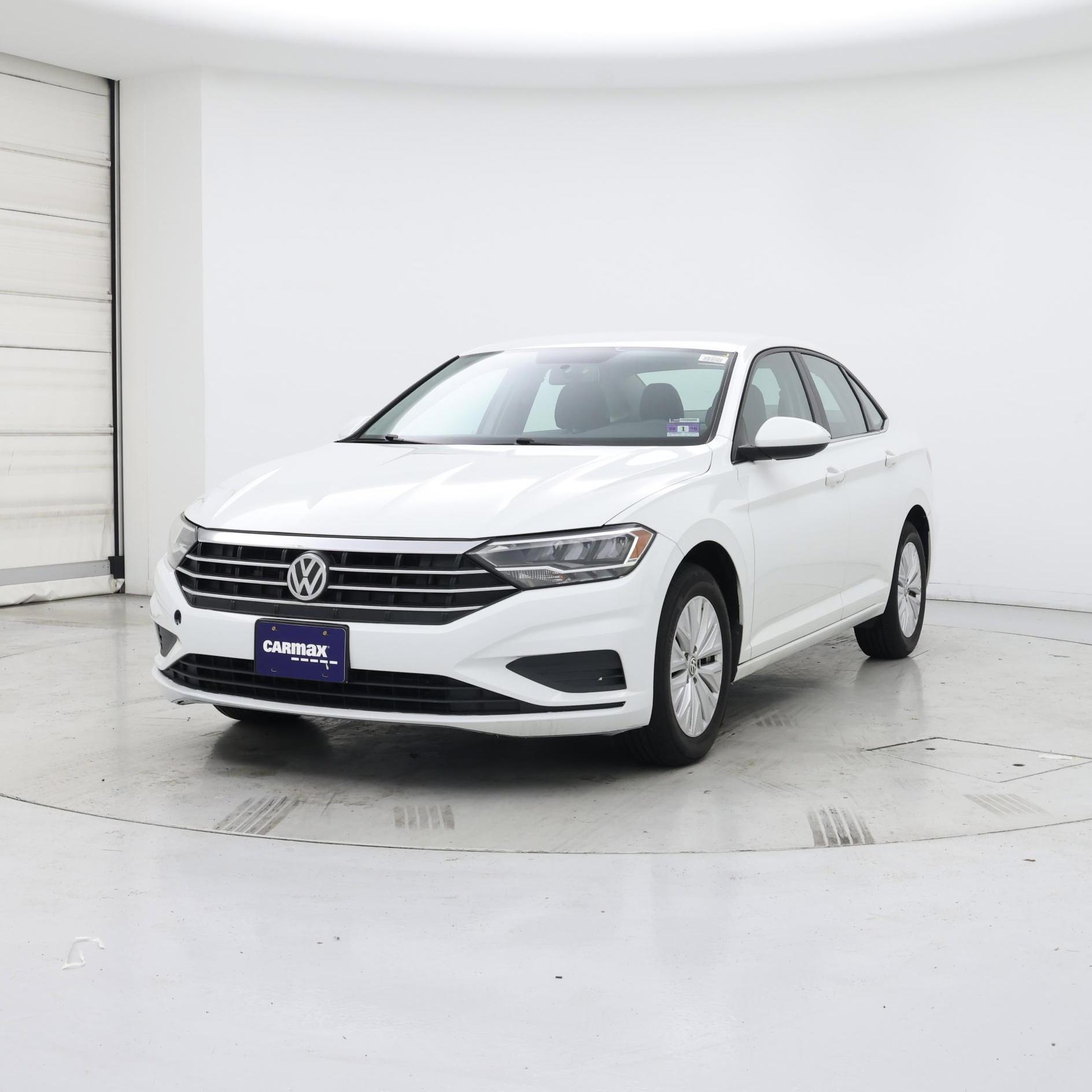 Thumbnail: 2019 Volkswagen Jetta - 4
