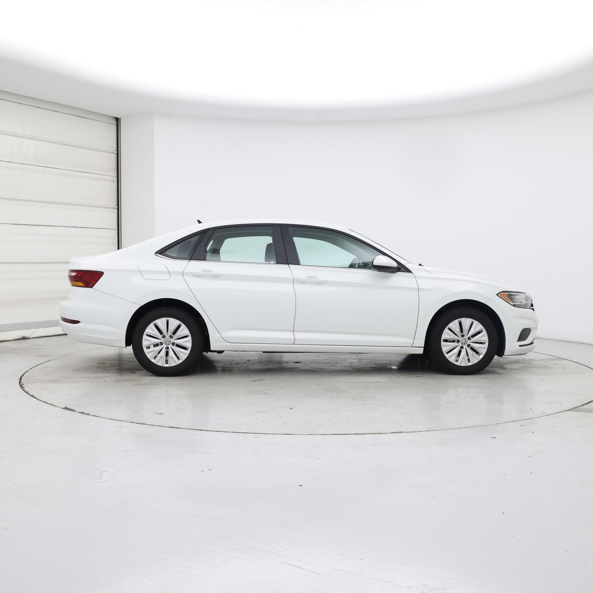 Thumbnail: 2019 Volkswagen Jetta - 7