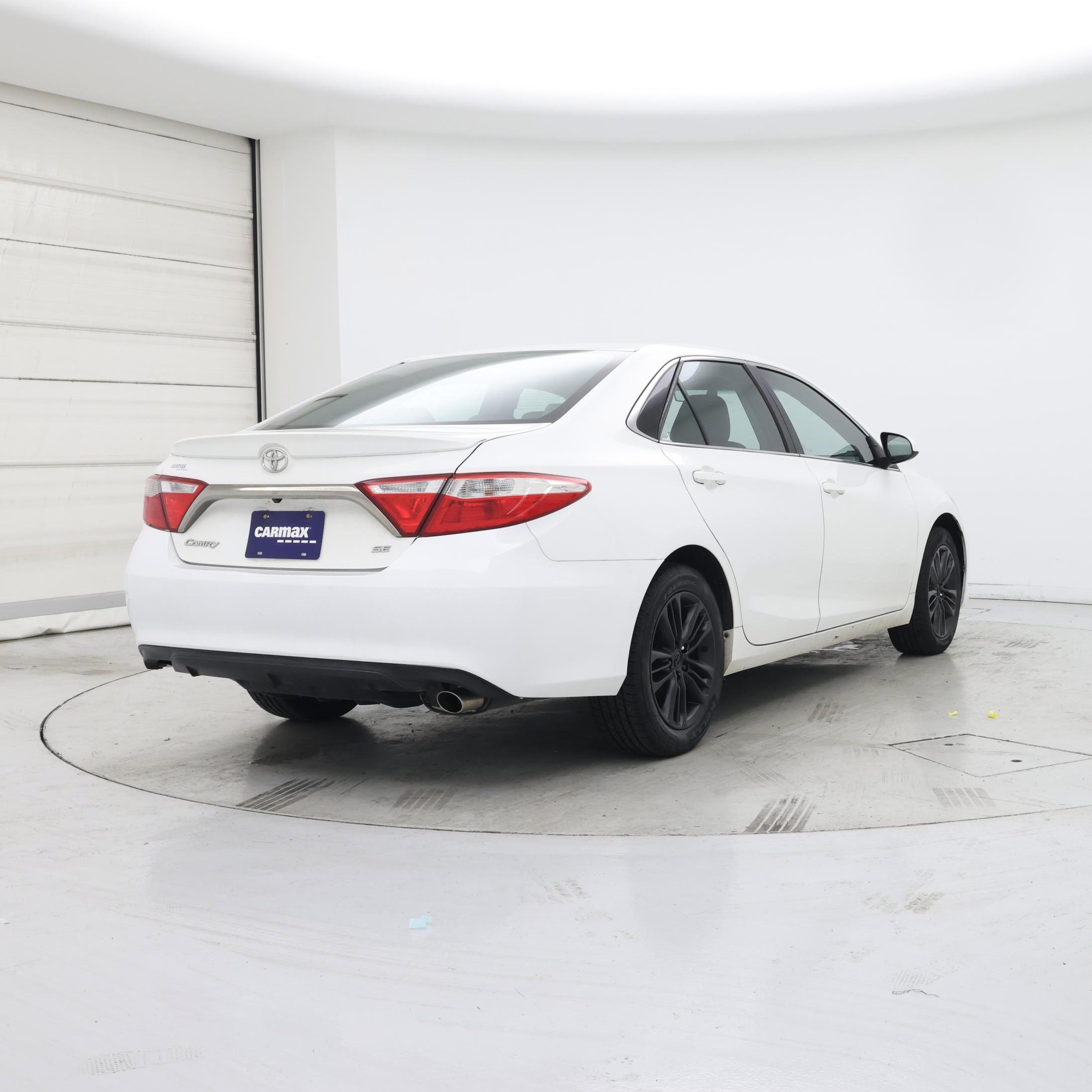 Thumbnail: 2017 Toyota Camry - 8