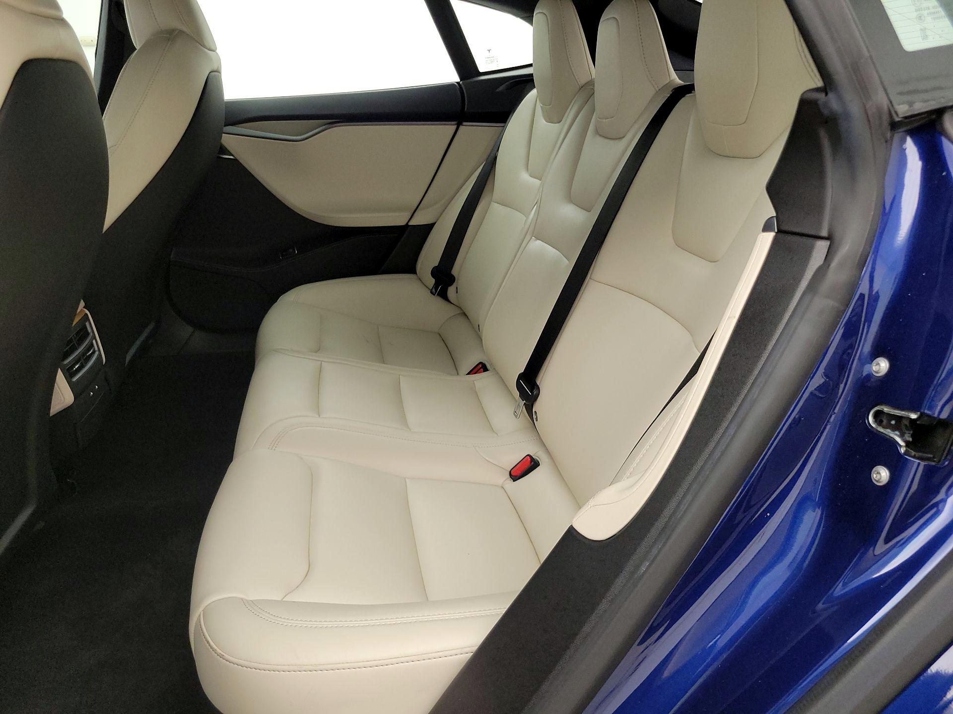 Thumbnail: 2020 Tesla Model S - 19