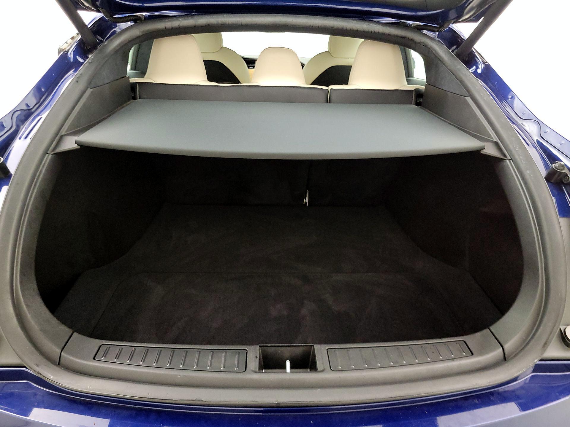 Thumbnail: 2020 Tesla Model S - 20