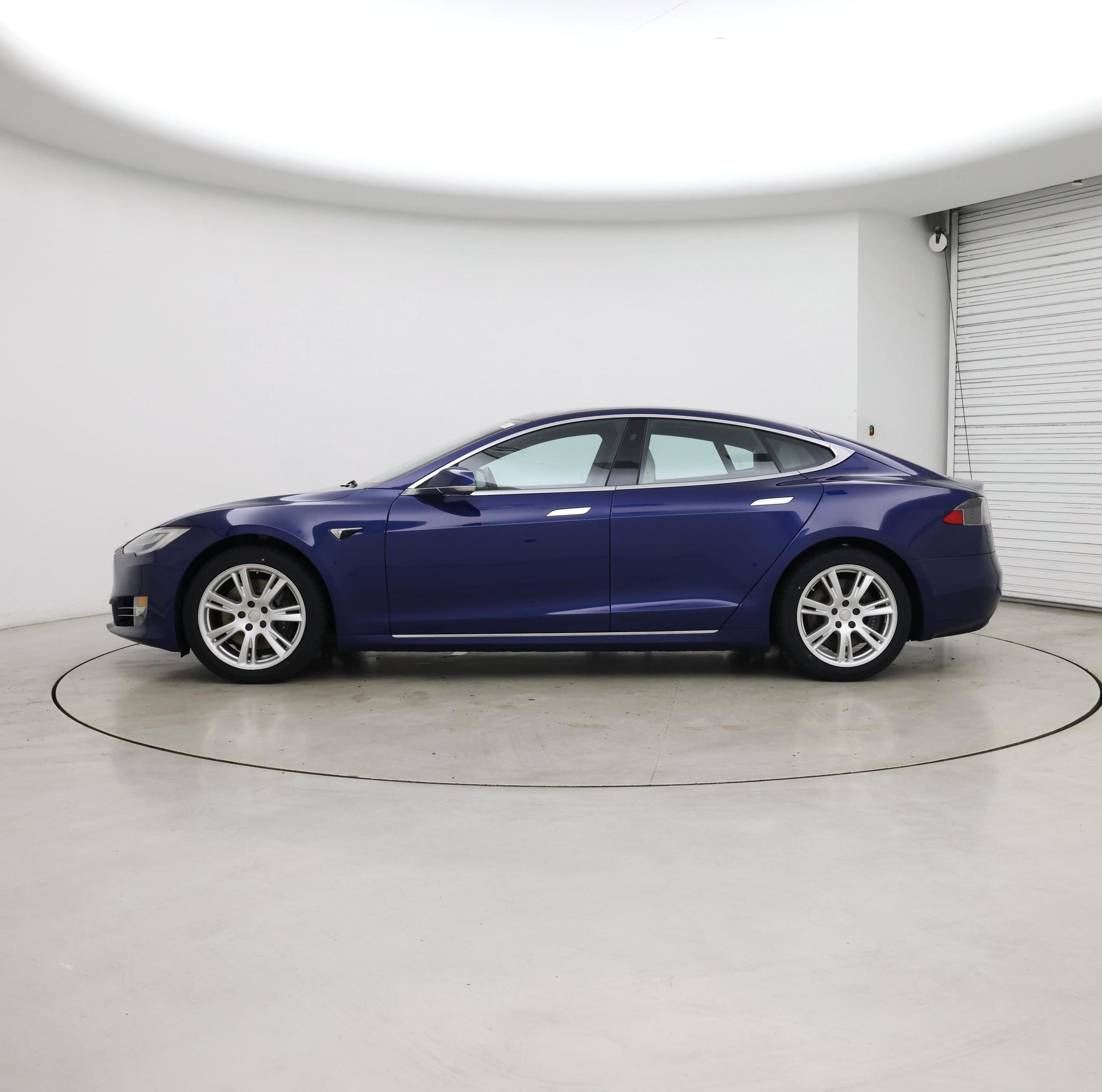 Thumbnail: 2020 Tesla Model S - 3