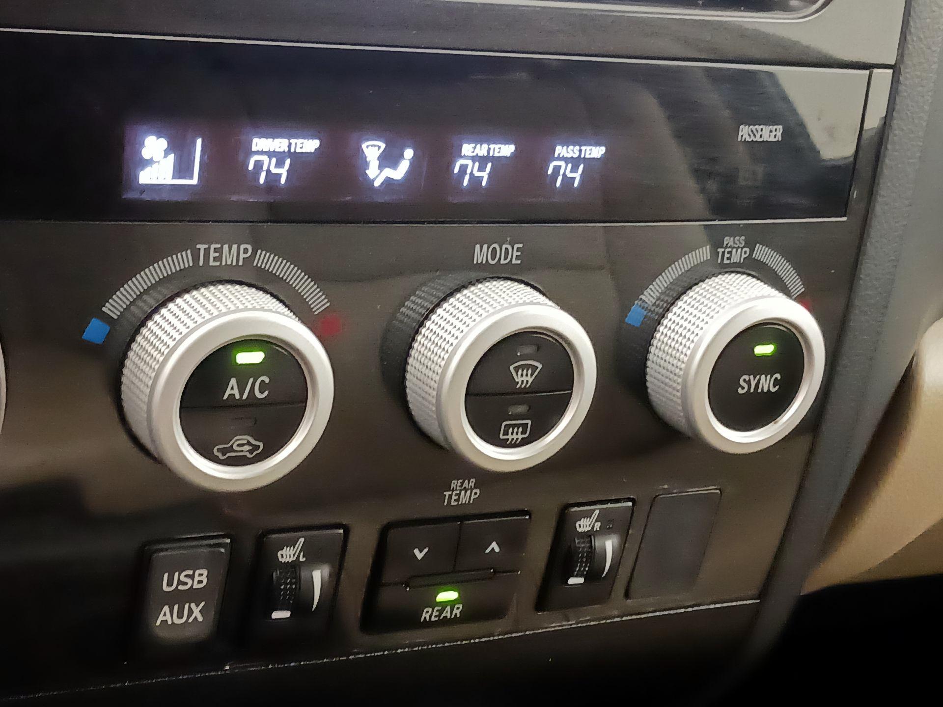 Thumbnail: 2013 Toyota Sequoia - 17