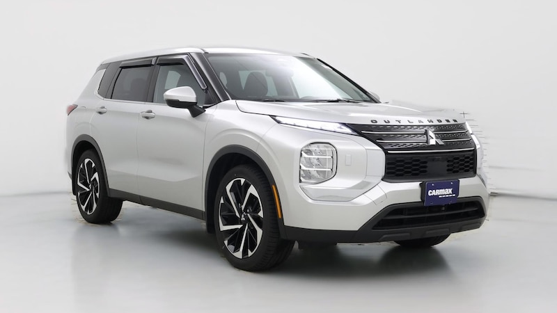 2022 Mitsubishi Outlander ES Hero Image