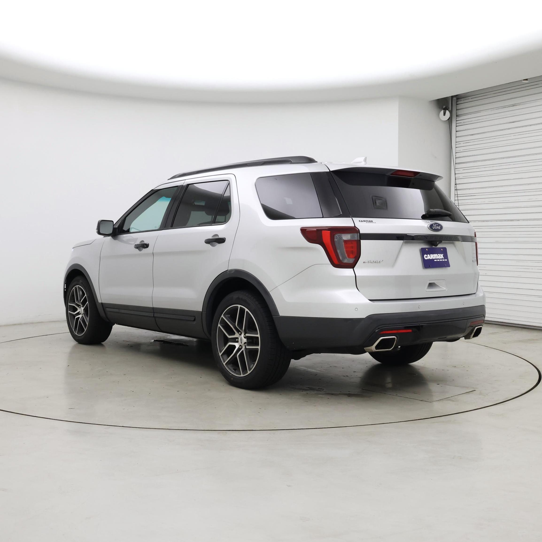 Thumbnail: 2016 Ford Explorer - 2