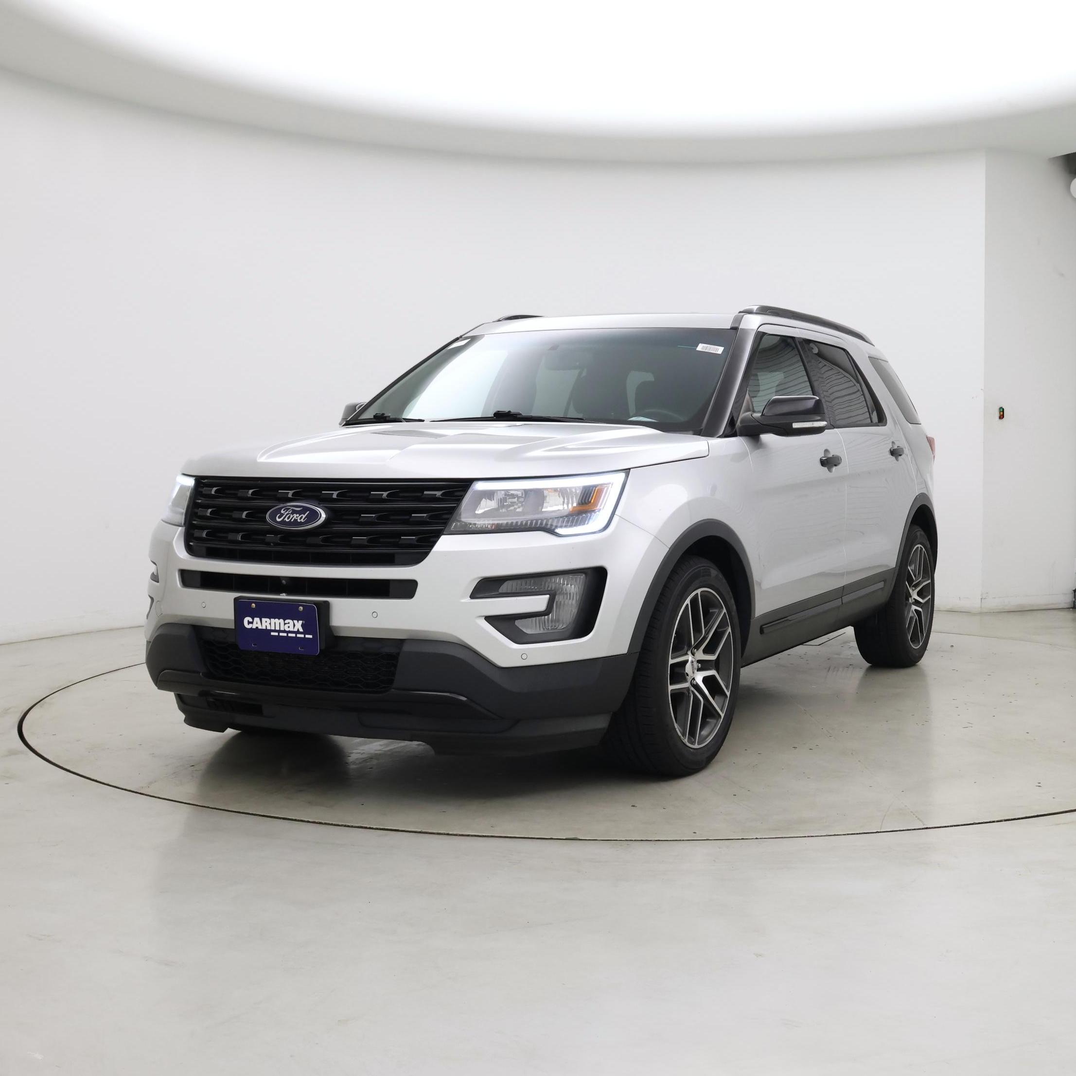 Thumbnail: 2016 Ford Explorer - 4