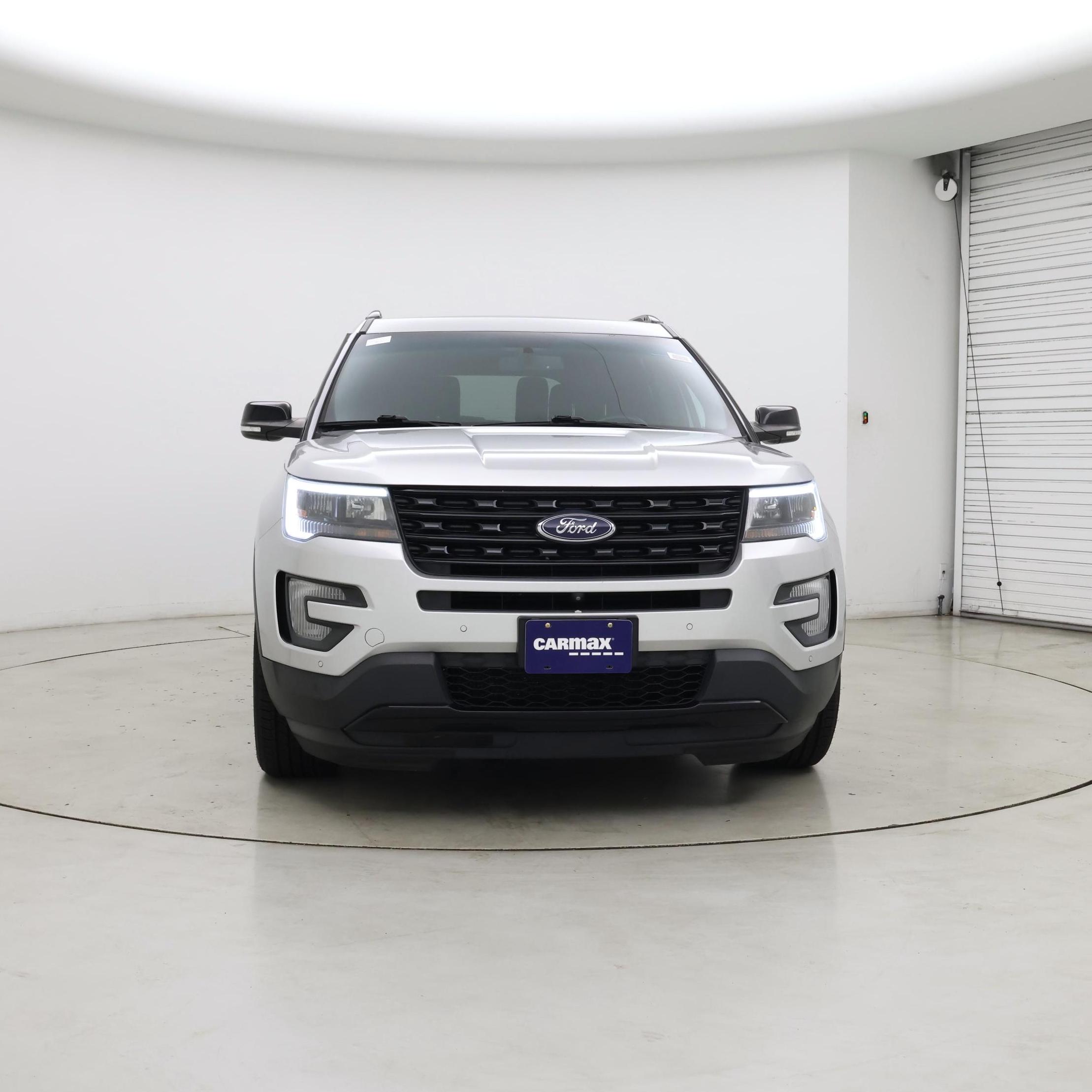 Thumbnail: 2016 Ford Explorer - 5