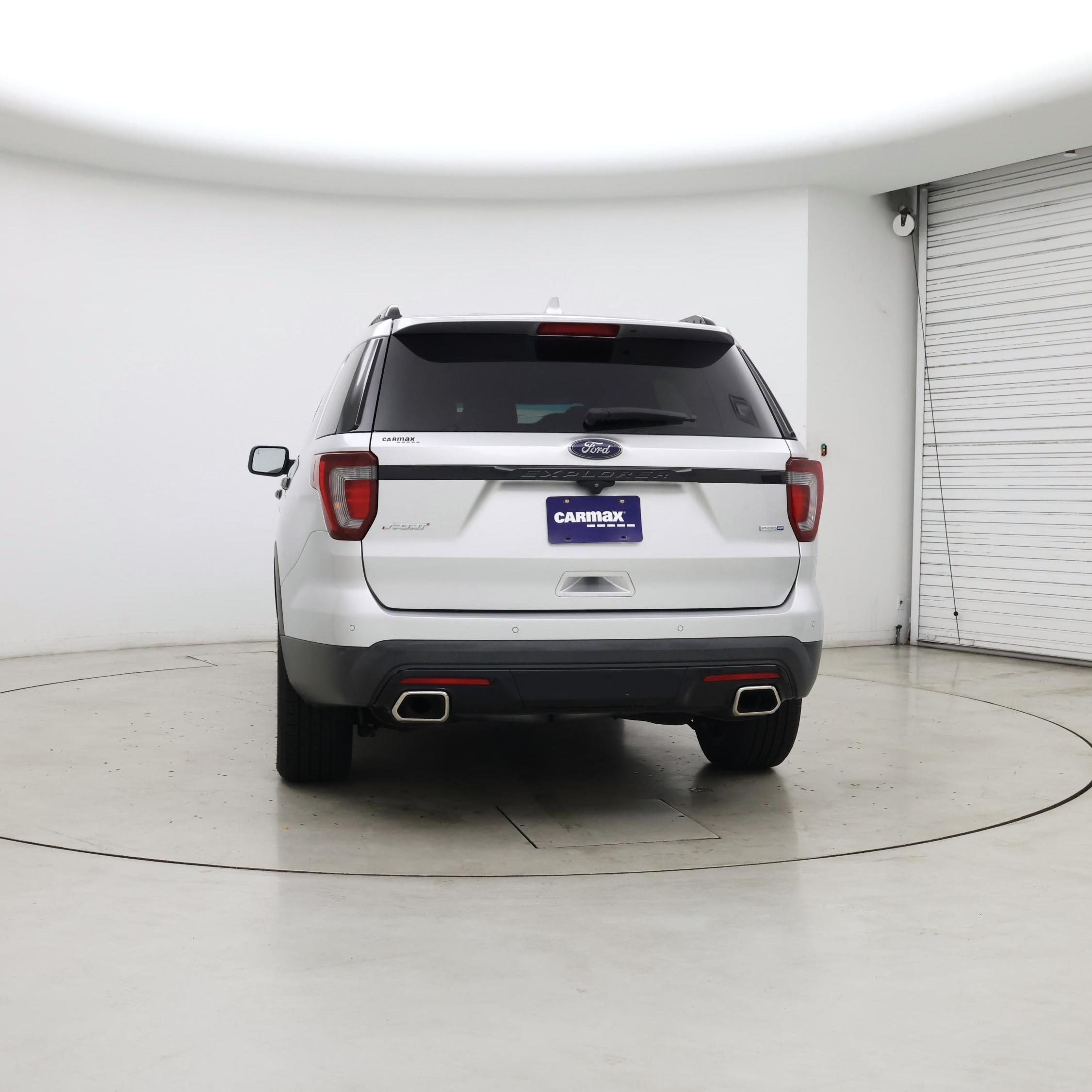 Thumbnail: 2016 Ford Explorer - 6