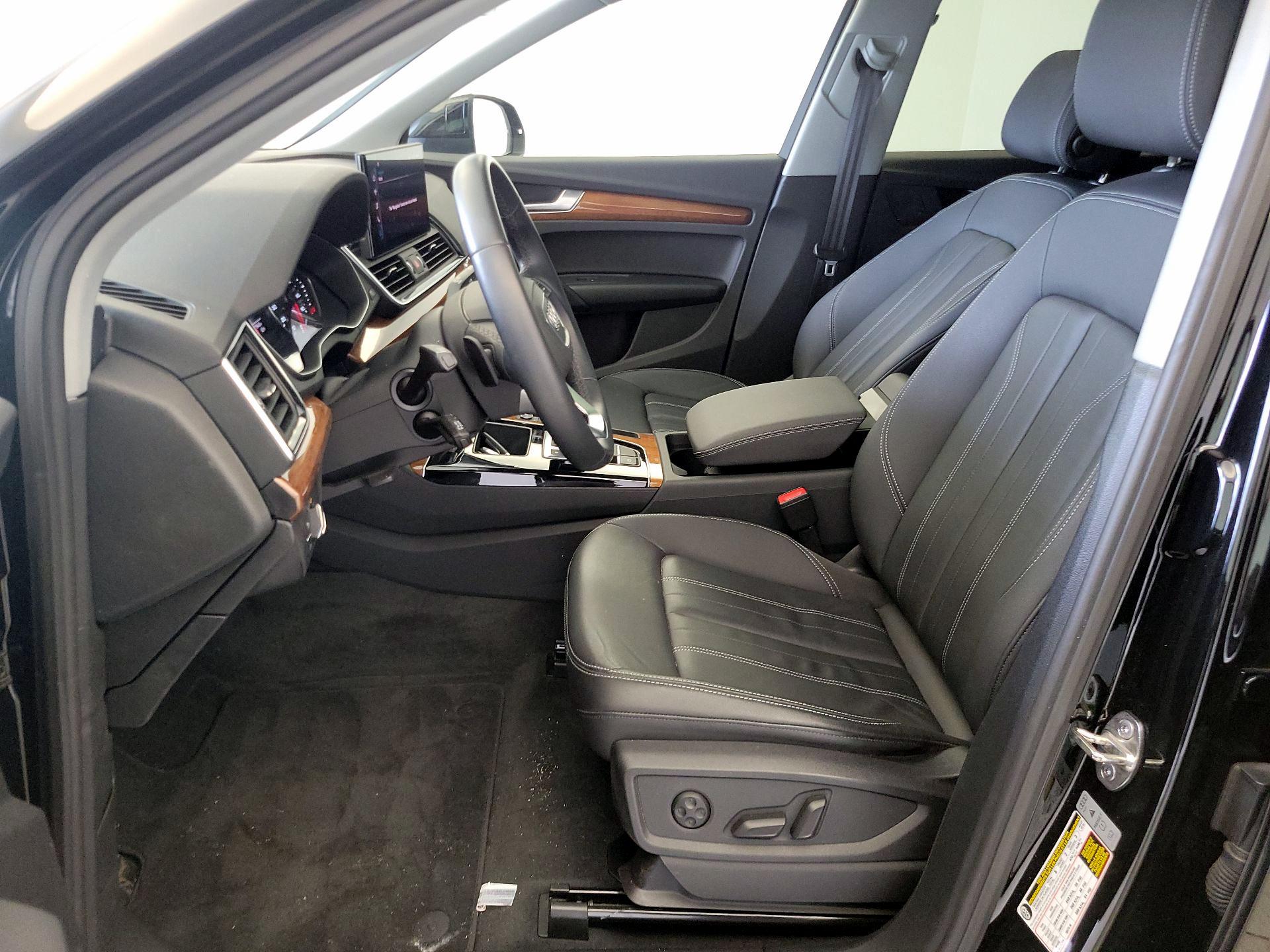 Thumbnail: 2023 Audi Q5 - 11