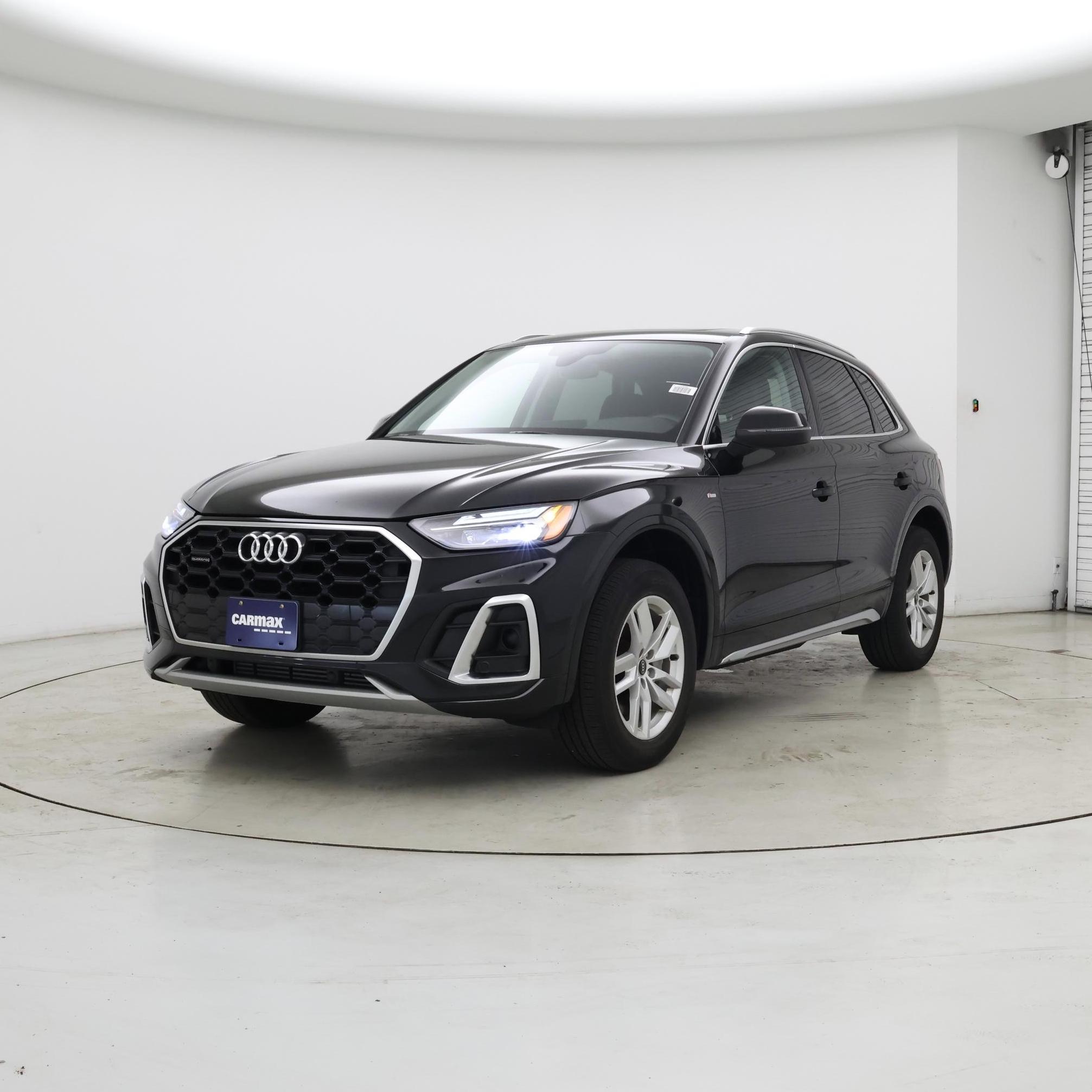 Thumbnail: 2023 Audi Q5 - 4