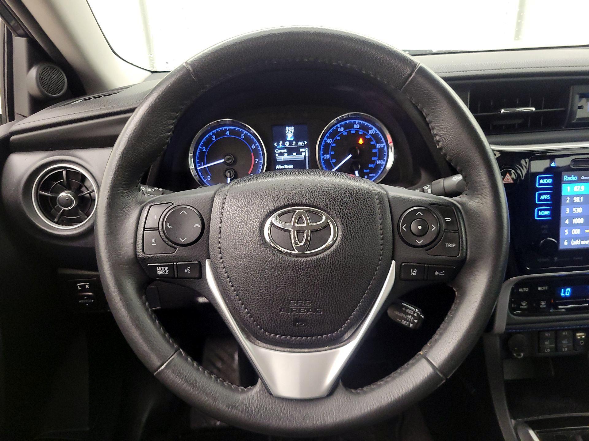 Thumbnail: 2017 Toyota Corolla - 10