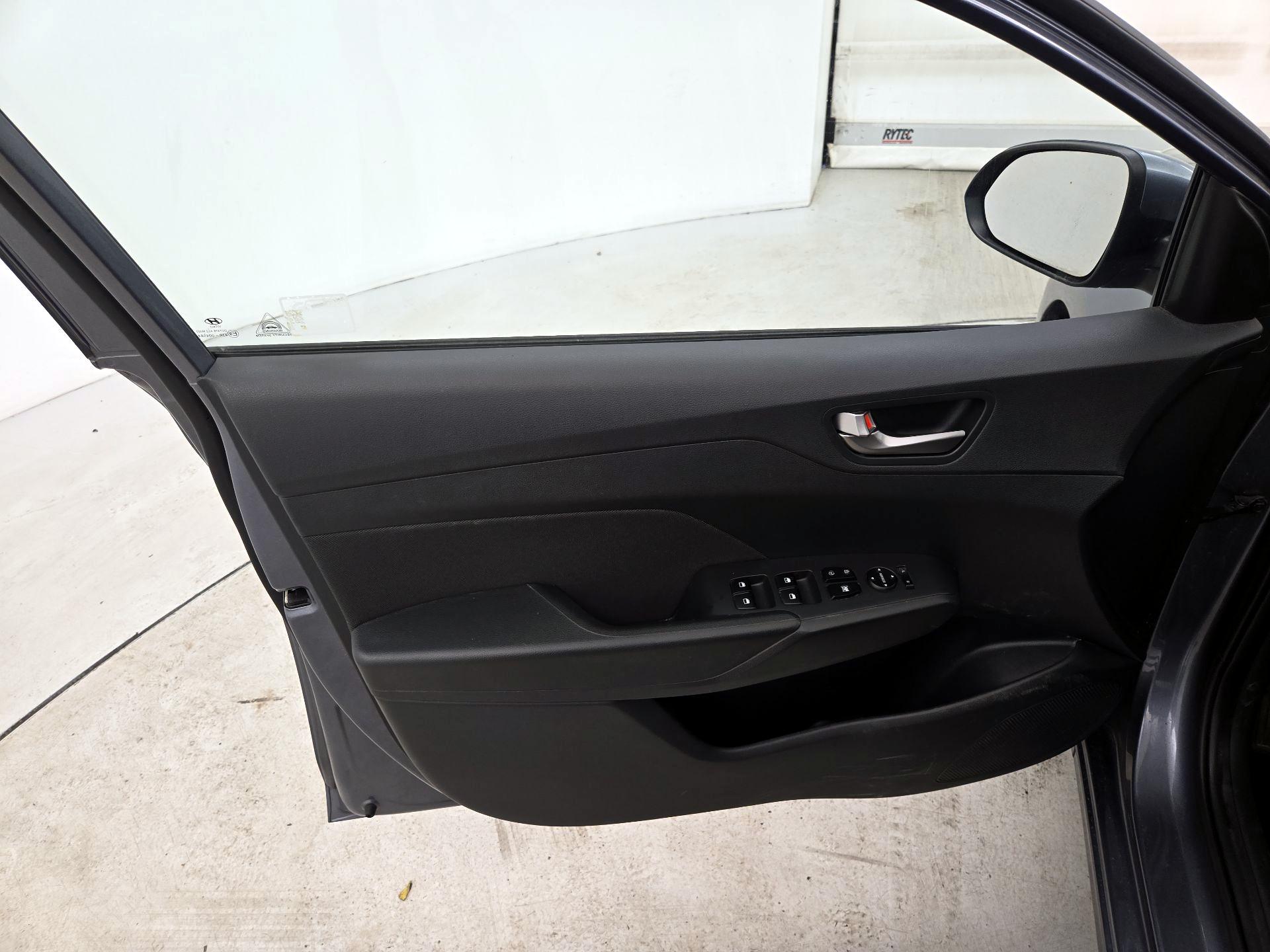 Thumbnail: 2019 Hyundai Accent - 12