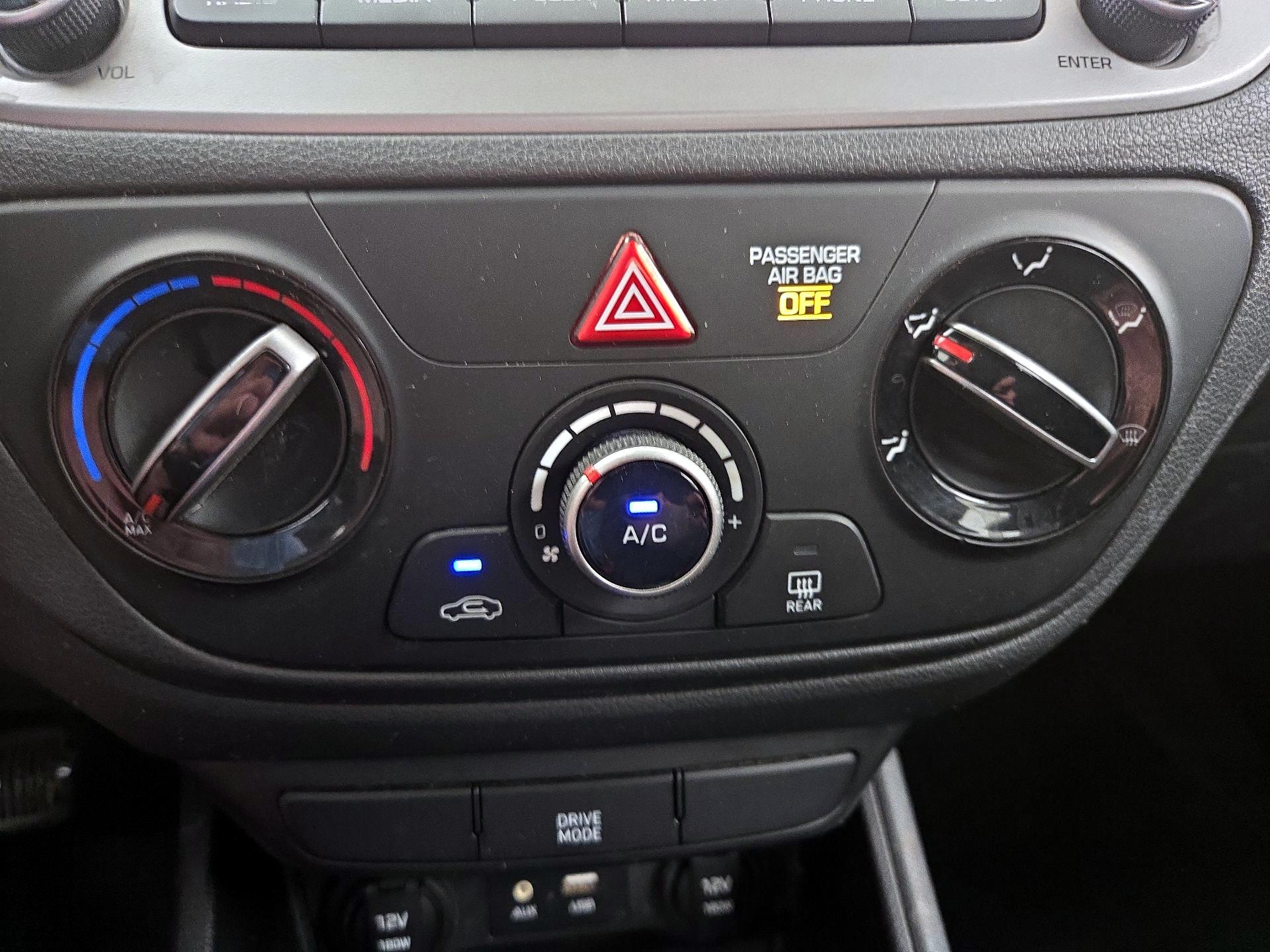 Thumbnail: 2019 Hyundai Accent - 16