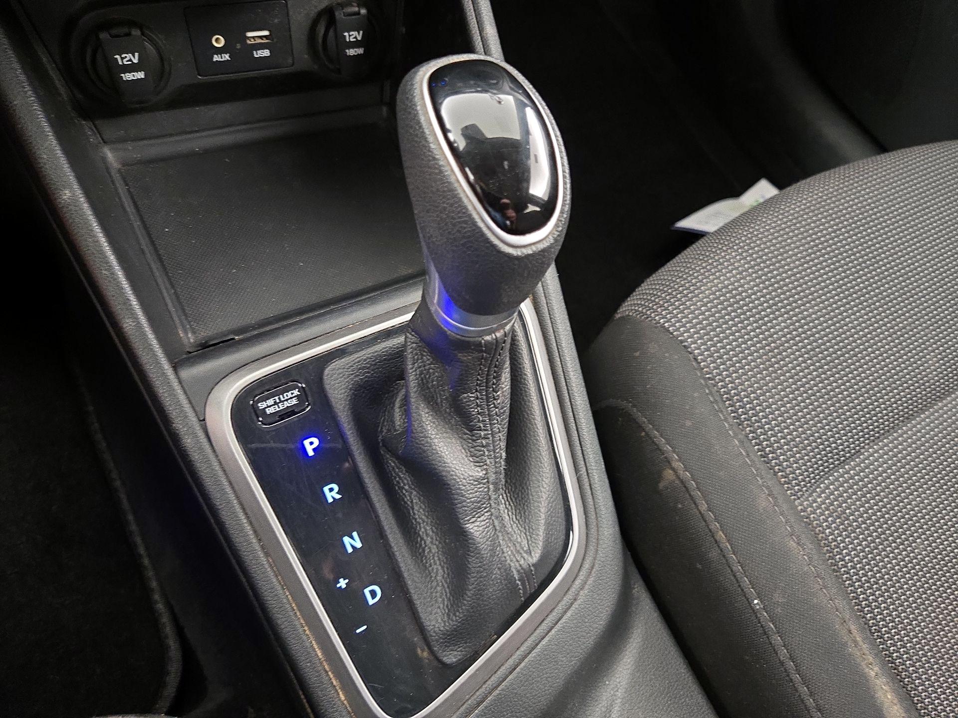Thumbnail: 2019 Hyundai Accent - 17
