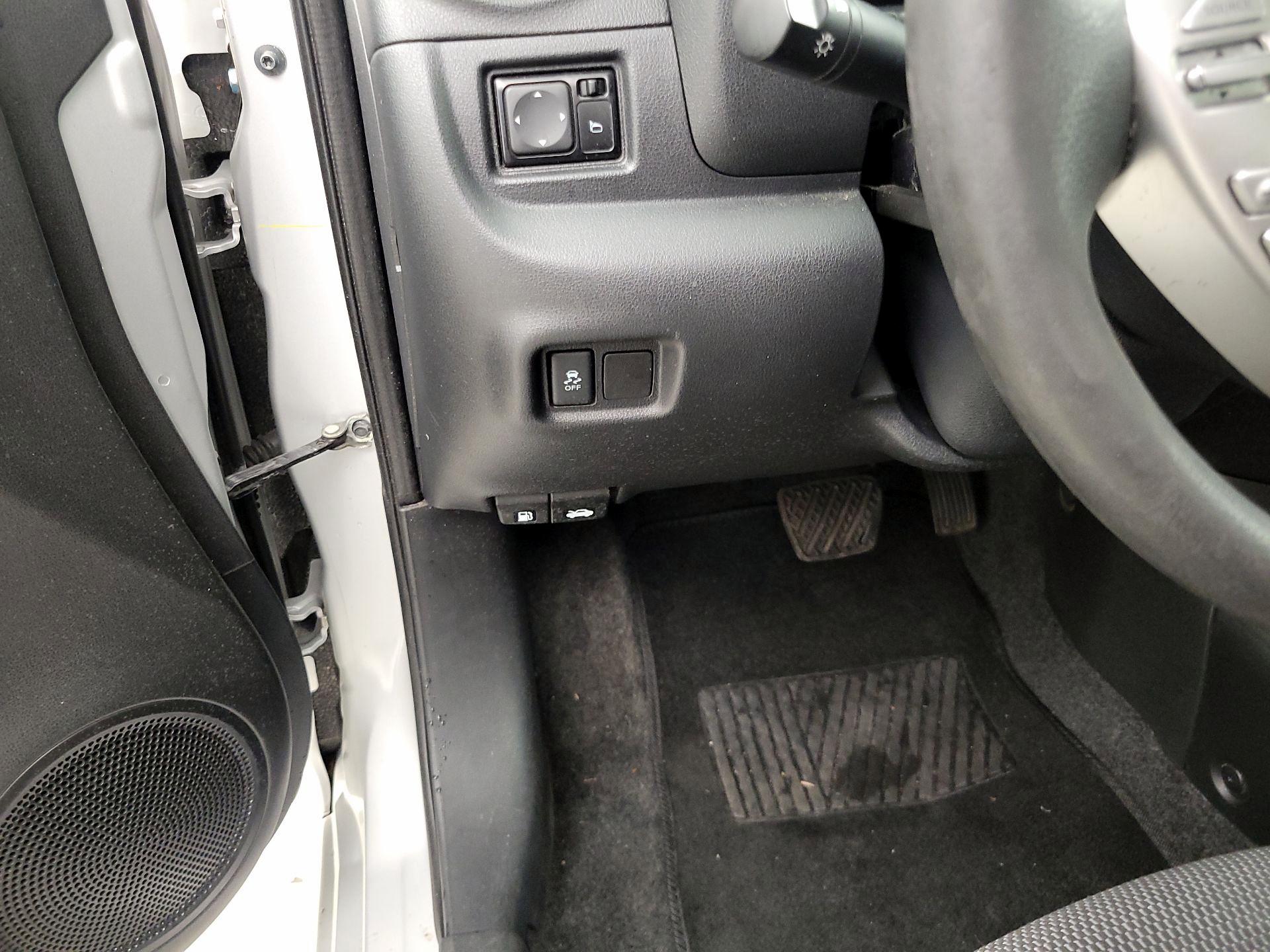 Thumbnail: 2018 Nissan Versa - 13