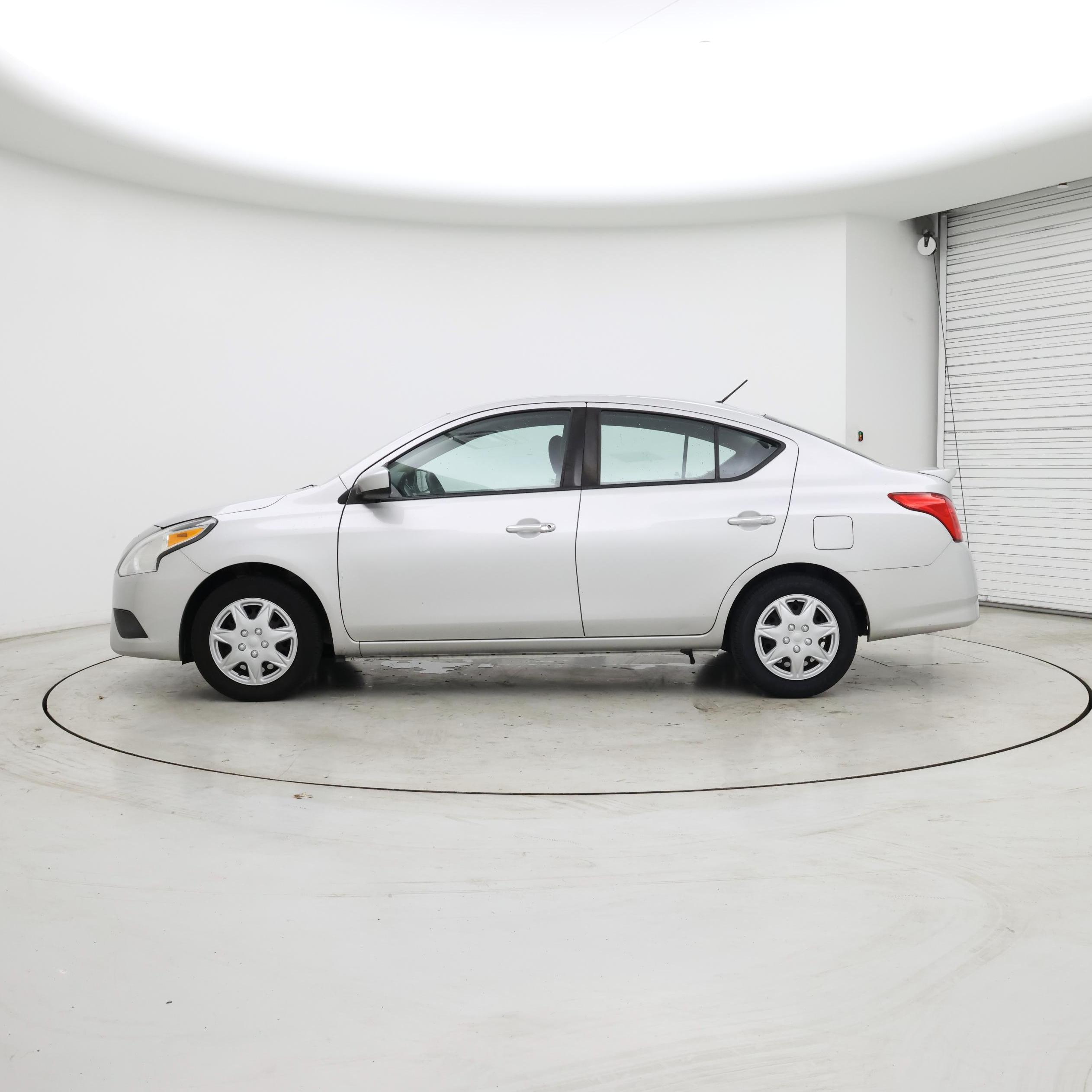 Thumbnail: 2018 Nissan Versa - 3