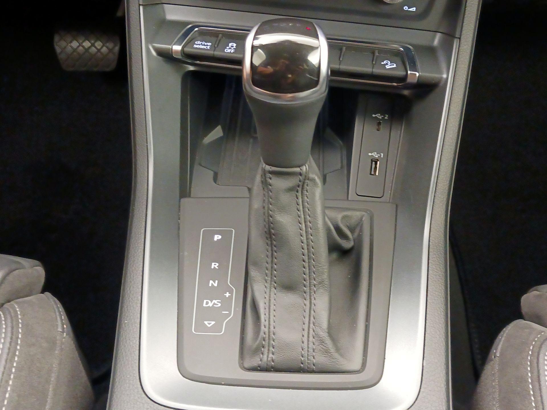 Thumbnail: 2020 Audi Q3 - 18