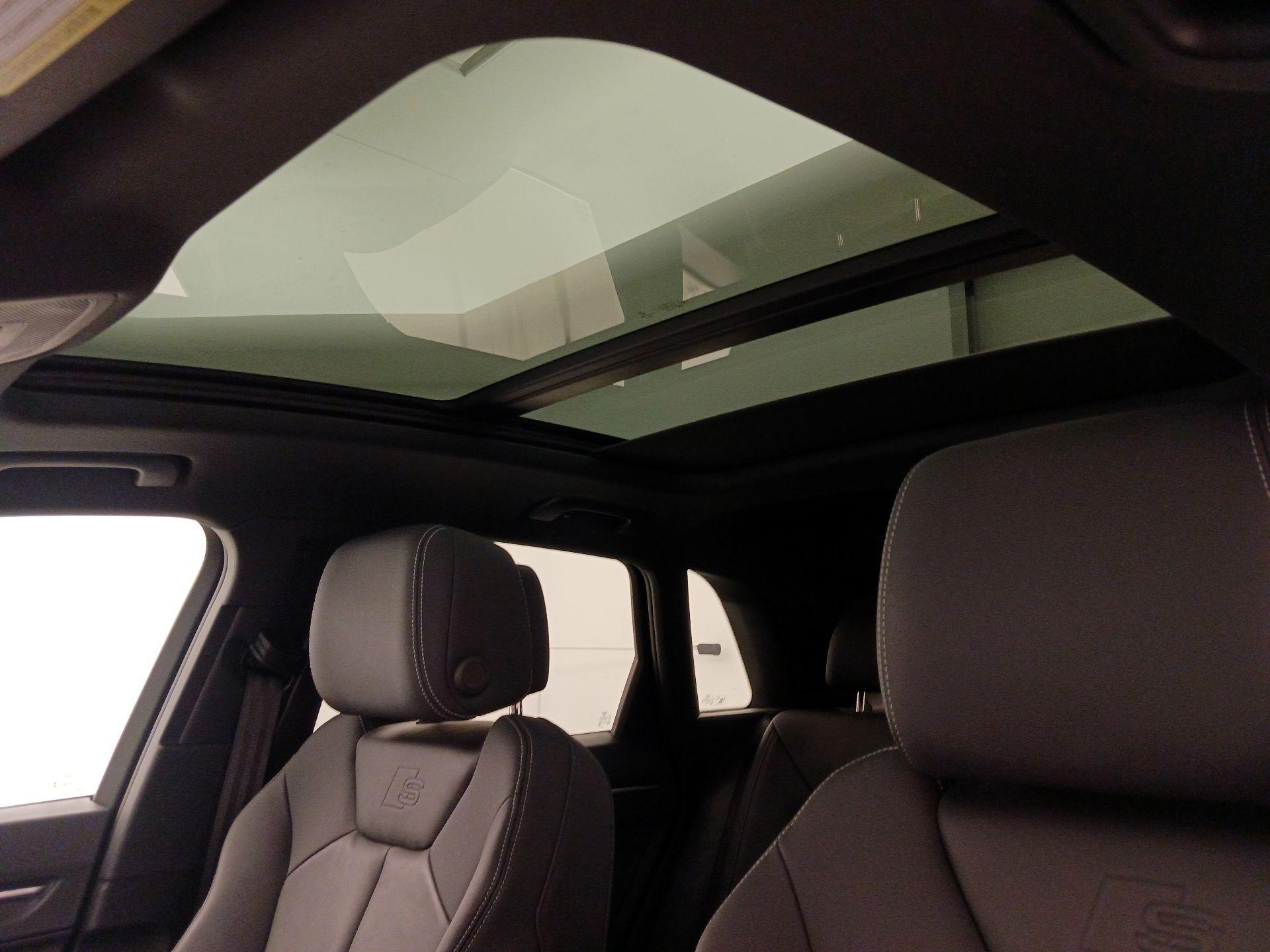 Thumbnail: 2020 Audi Q3 - 20