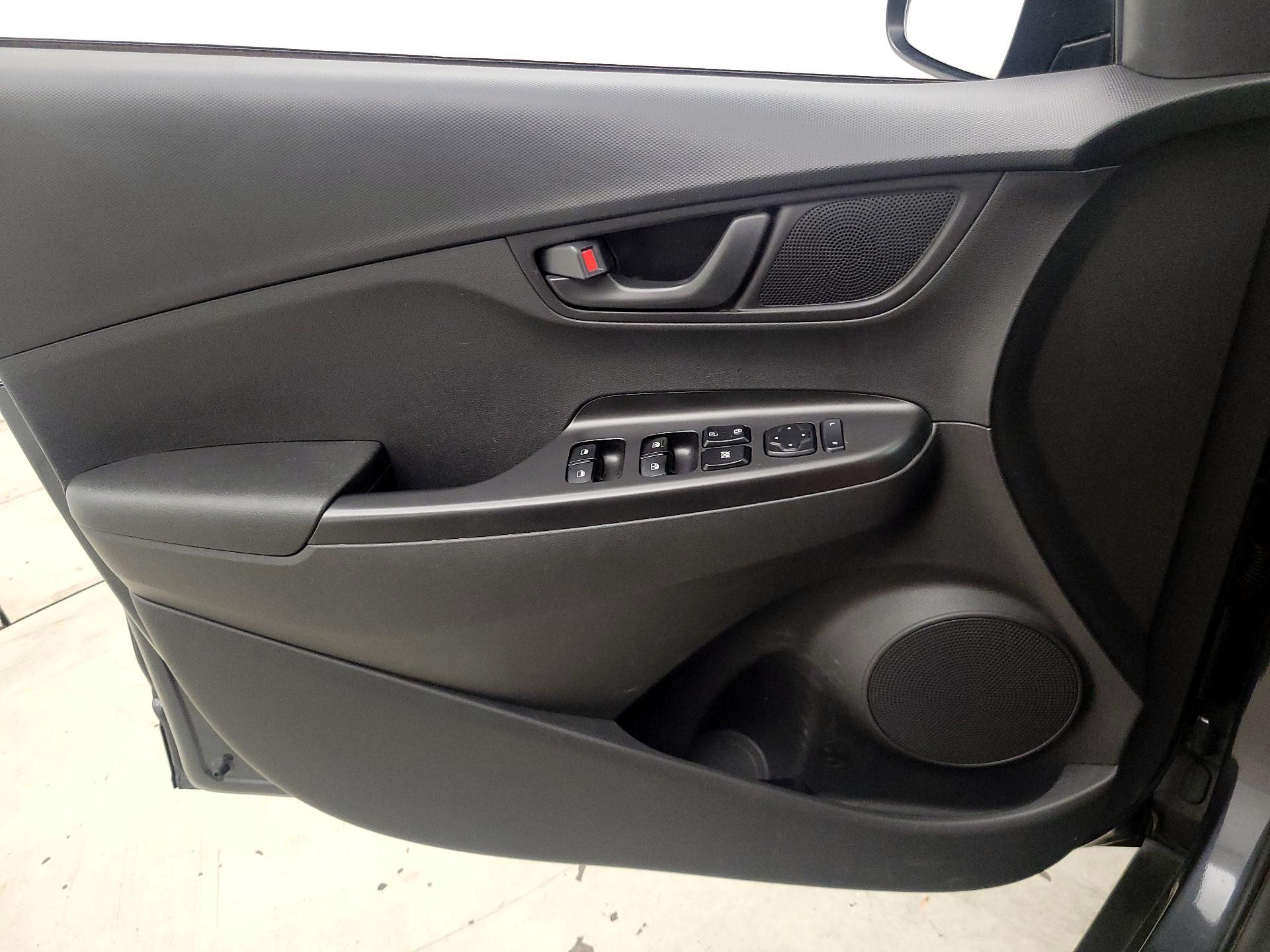 Thumbnail: 2021 Hyundai Kona - 12
