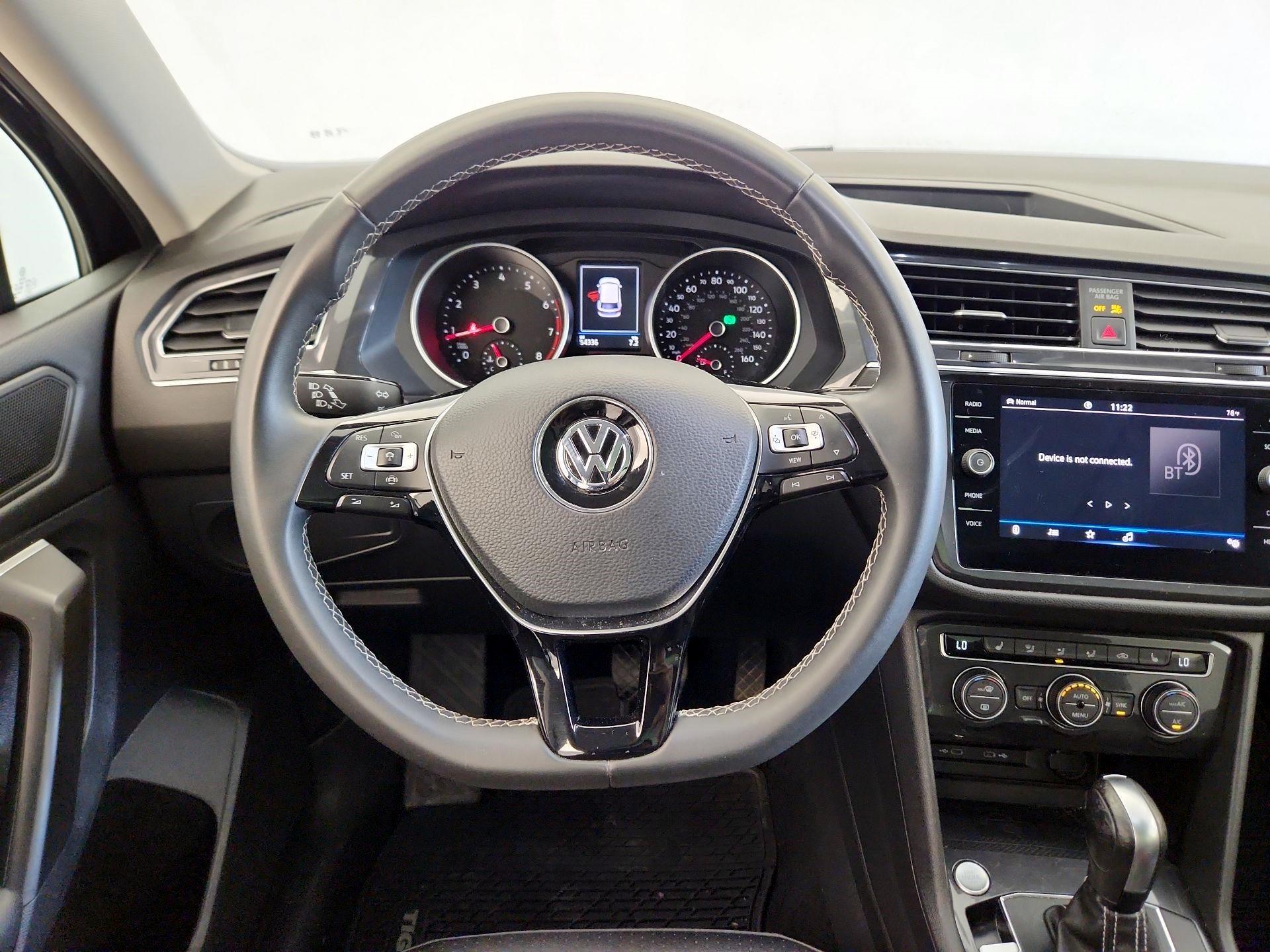 Thumbnail: 2021 Volkswagen Tiguan - 10