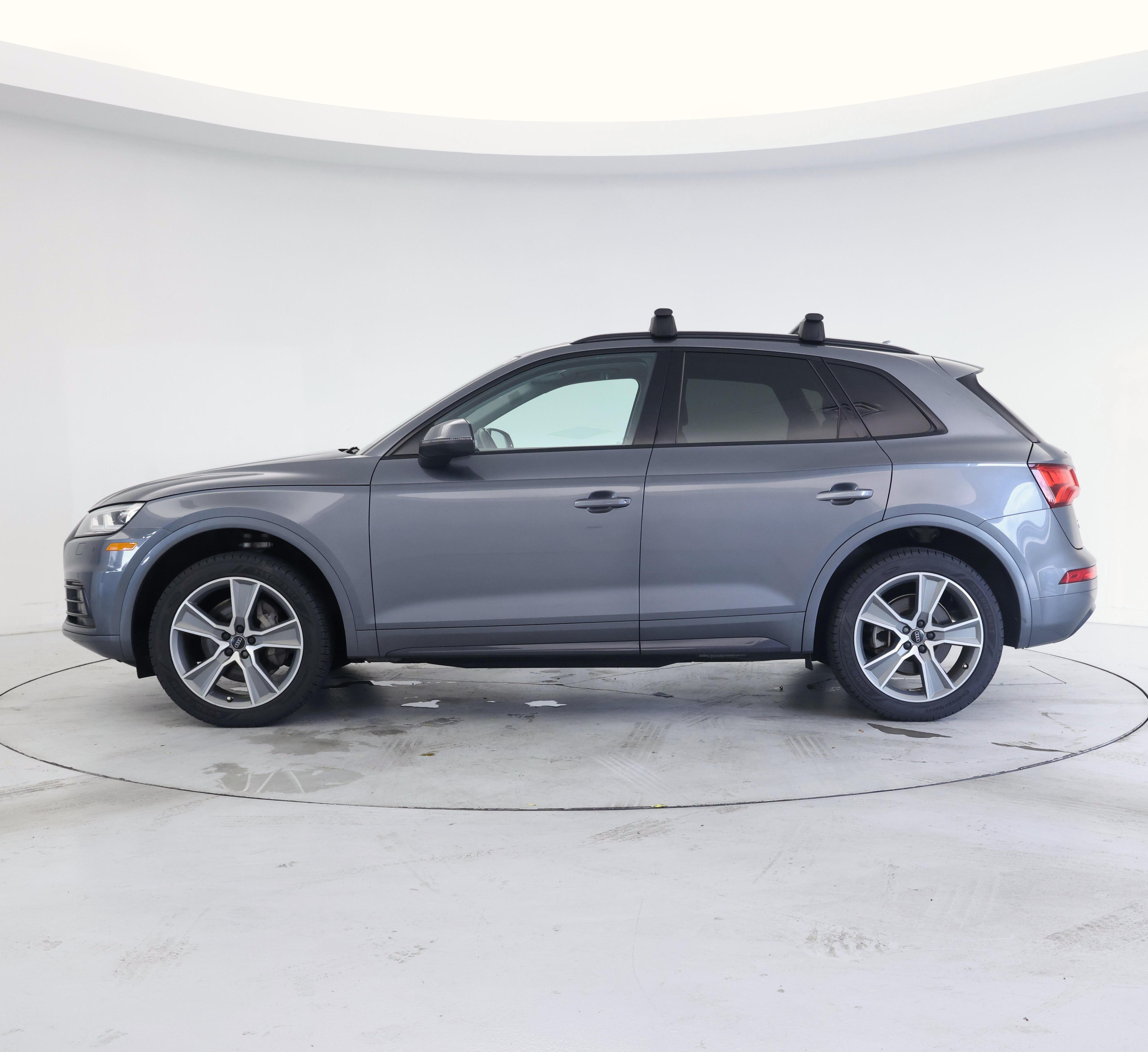 Thumbnail: 2019 Audi Q5 - 3