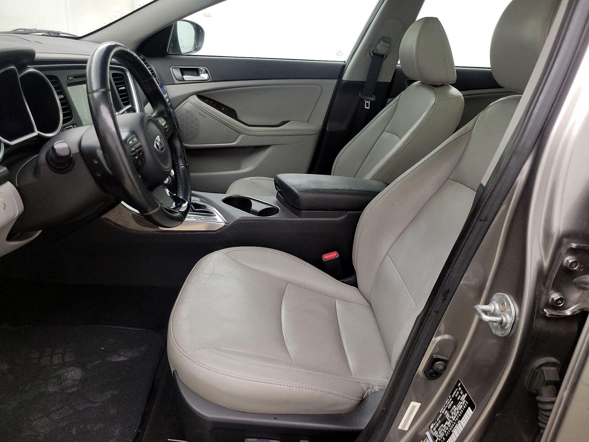 Thumbnail: 2015 Kia Optima - 11