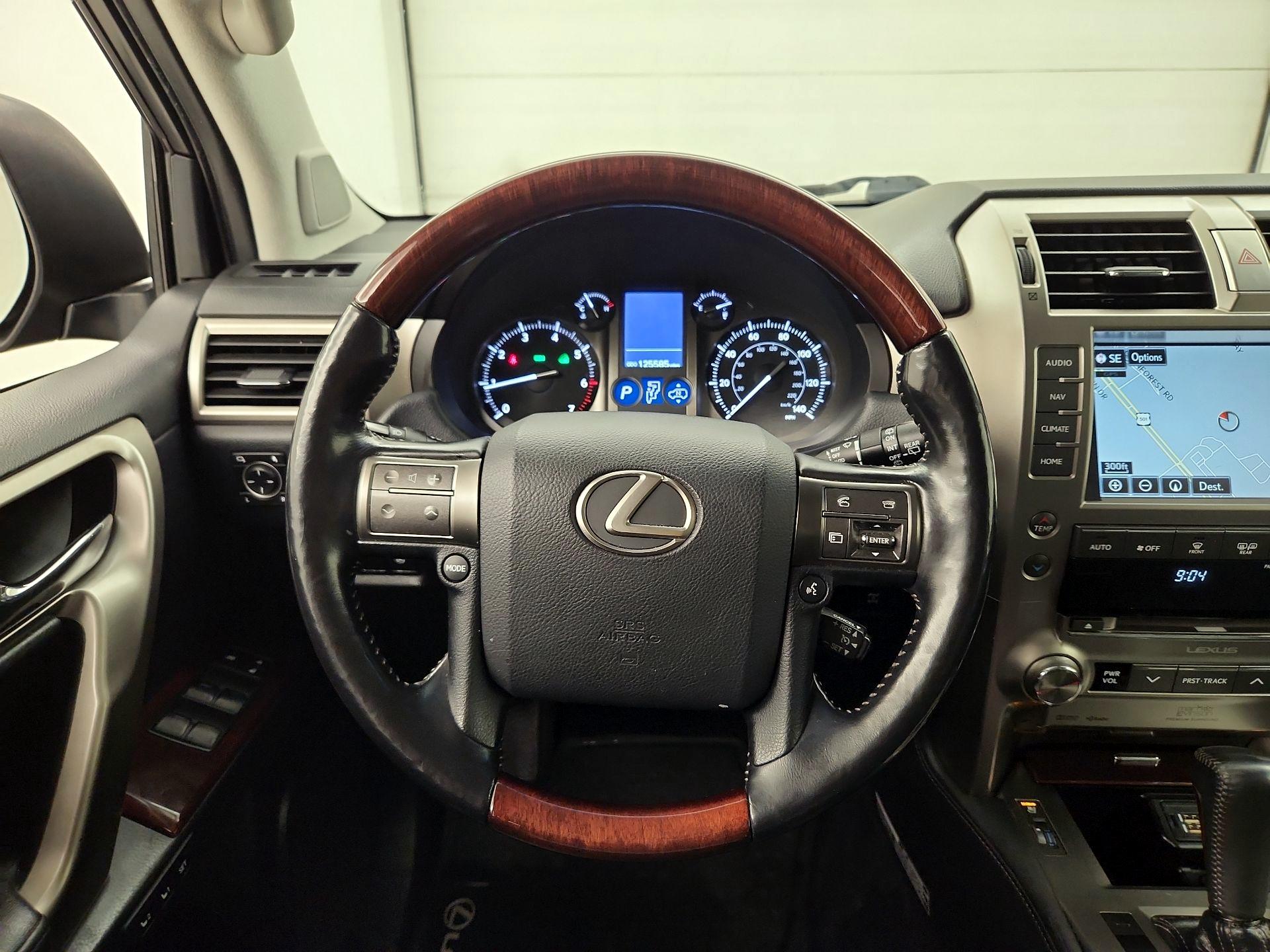 Thumbnail: 2016 Lexus GX - 10