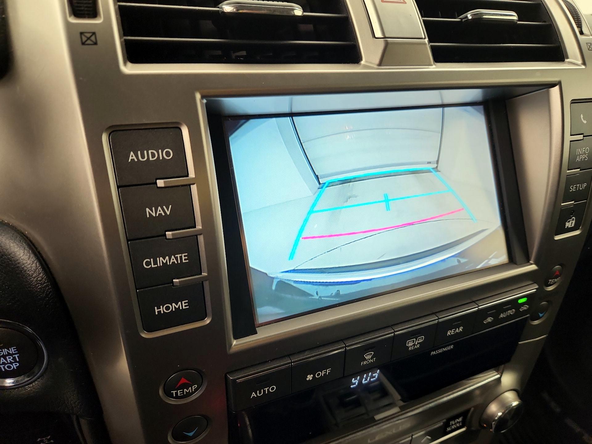 Thumbnail: 2016 Lexus GX - 15