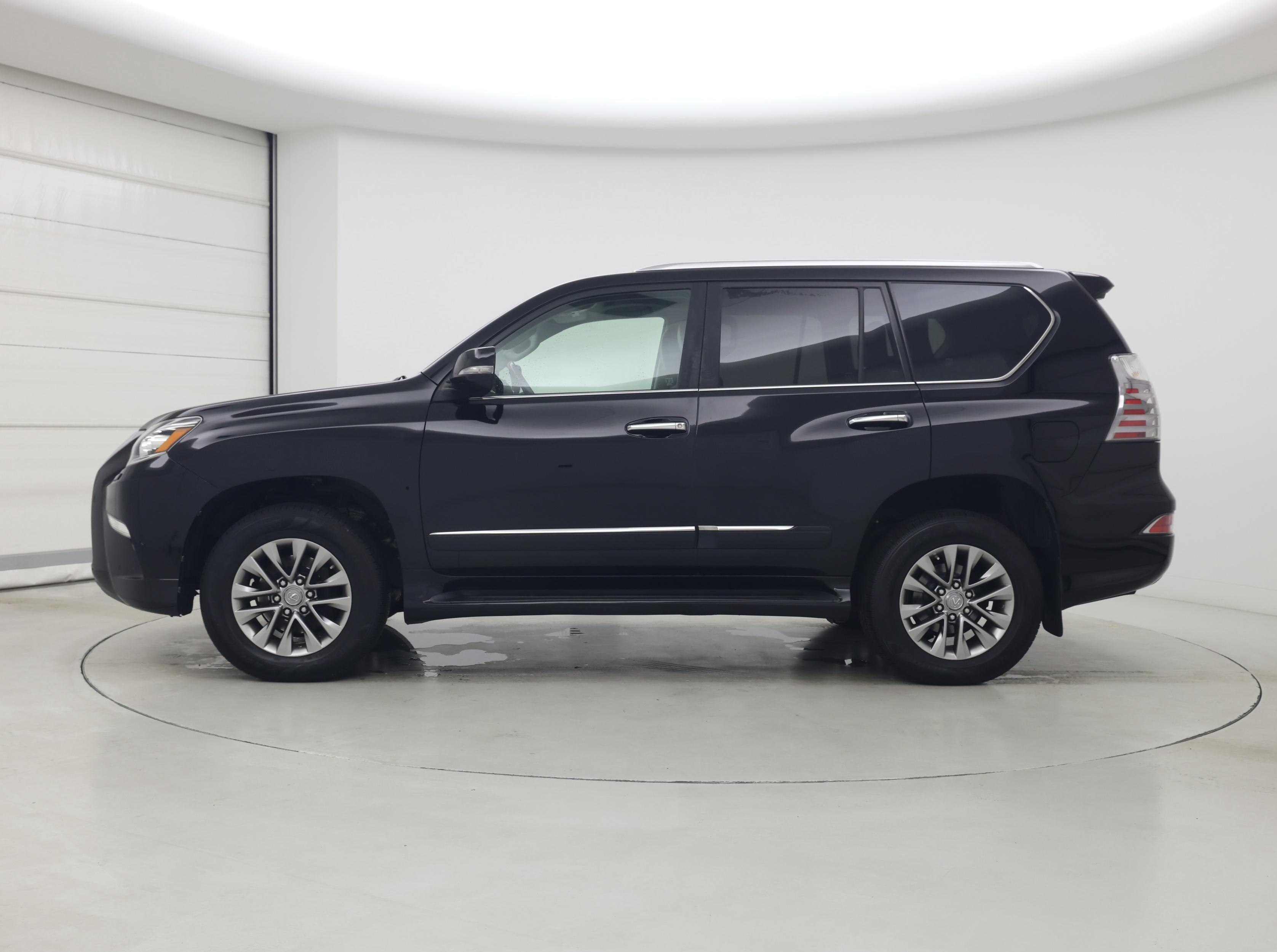 Thumbnail: 2016 Lexus GX - 3