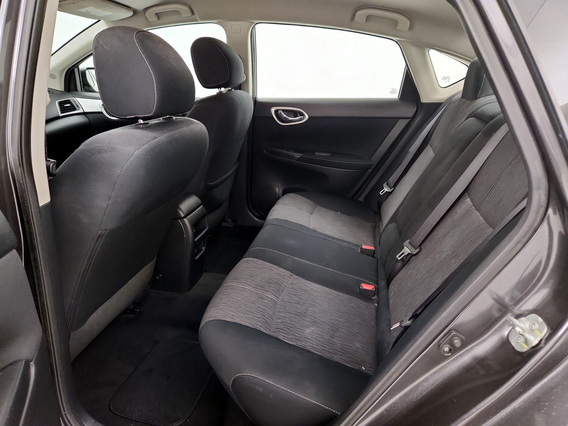 Thumbnail: 2014 Nissan Sentra - 18