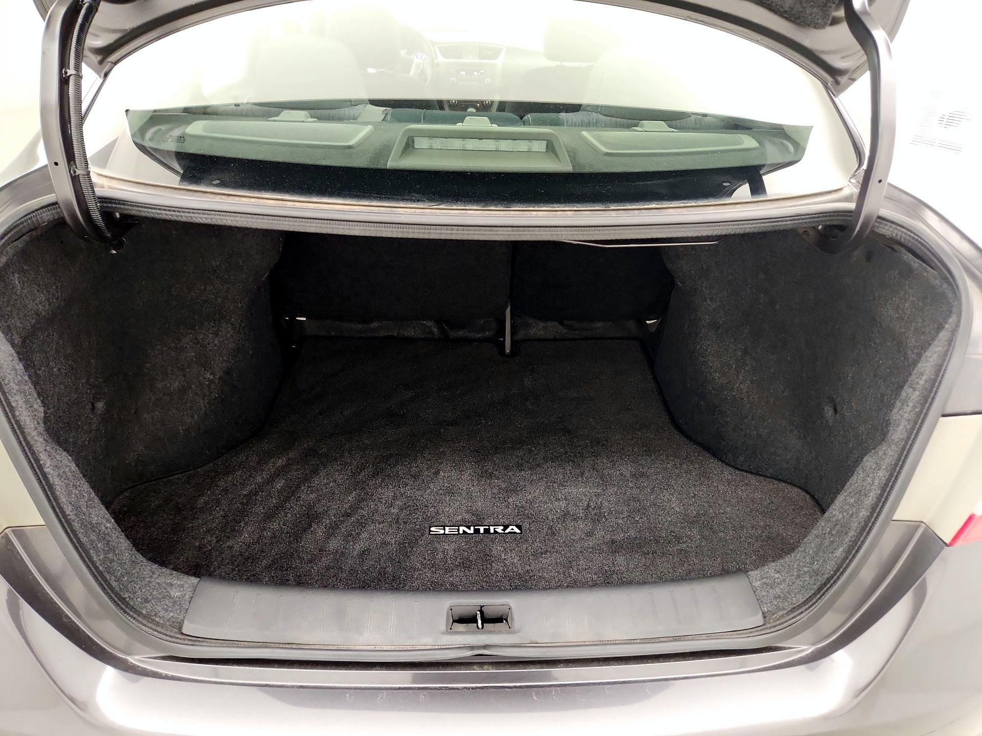 Thumbnail: 2014 Nissan Sentra - 19