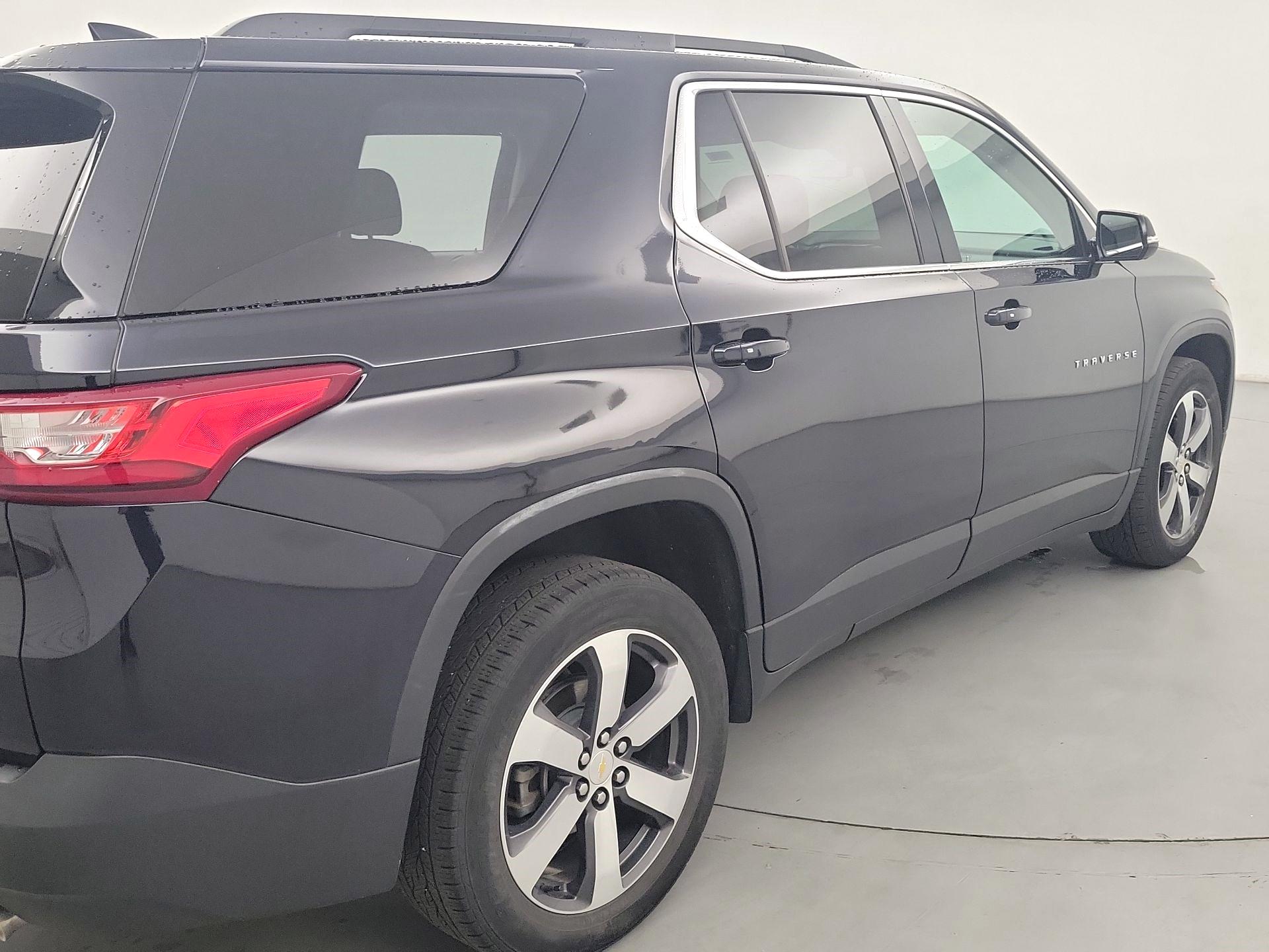 Thumbnail: 2020 Chevrolet Traverse - 5