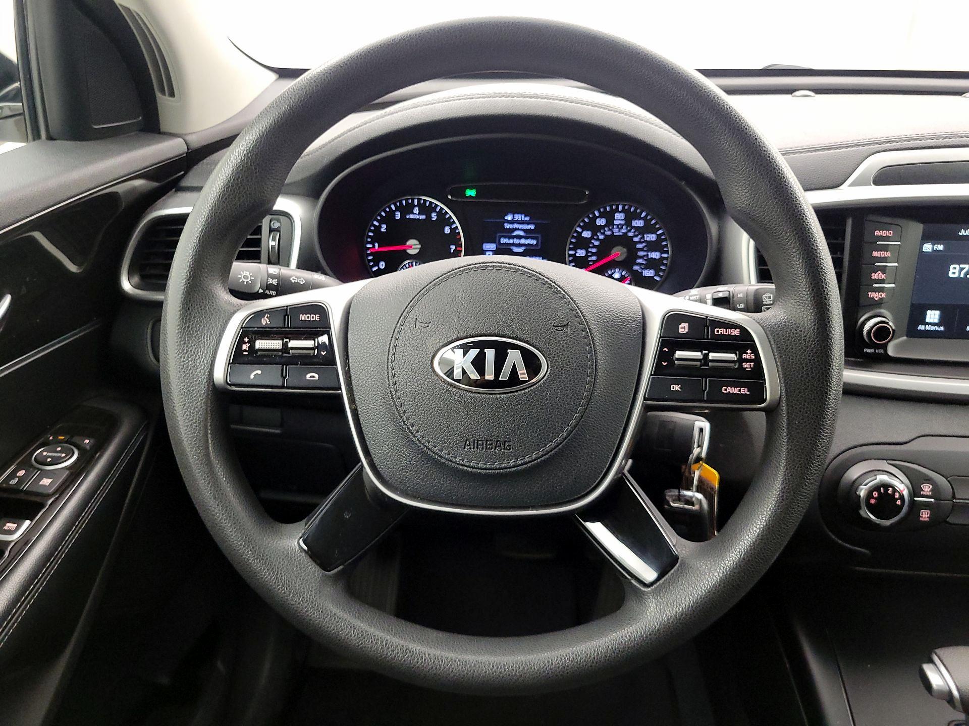 Thumbnail: 2020 Kia Sorento - 10