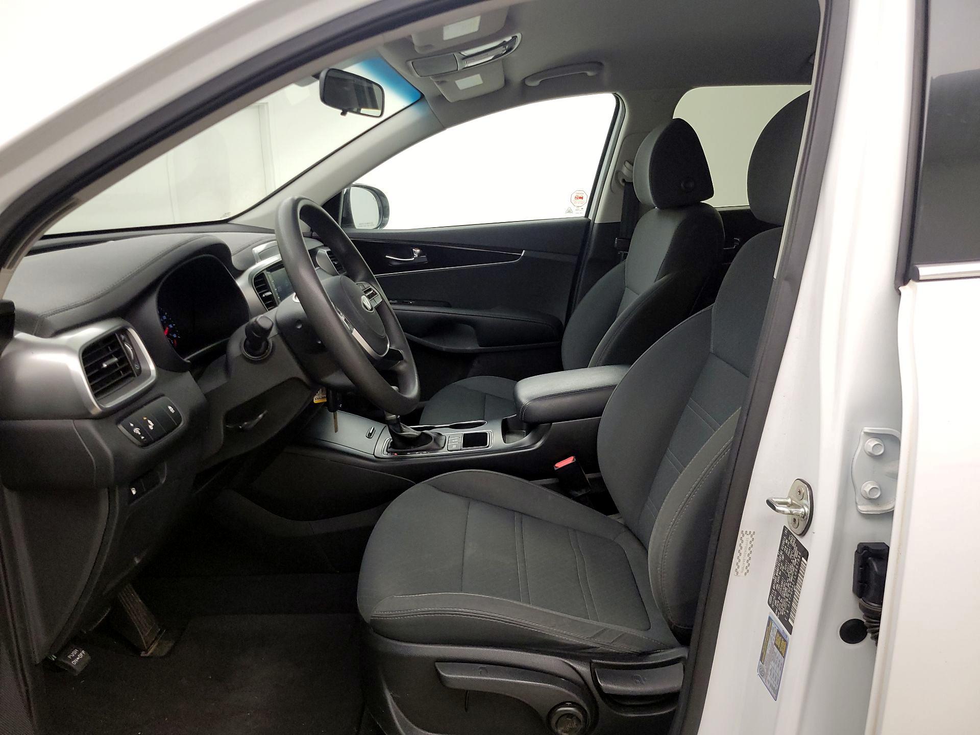 Thumbnail: 2020 Kia Sorento - 11